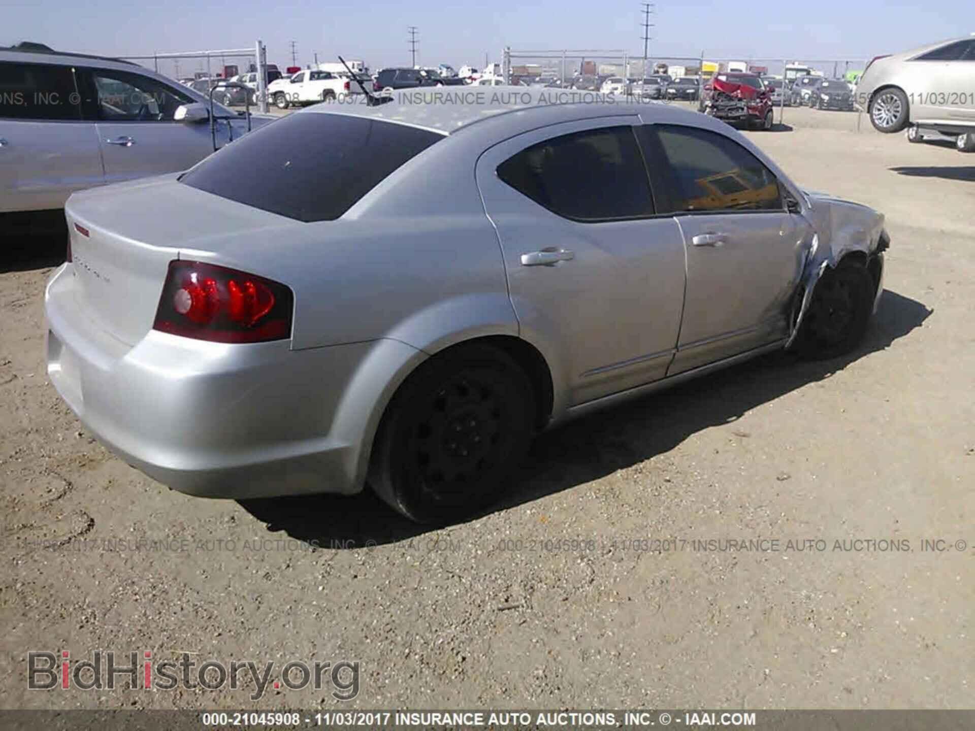 2011 Dodge Avenger - VIN: 1B3BD4FB7BN586815 - Photo 4