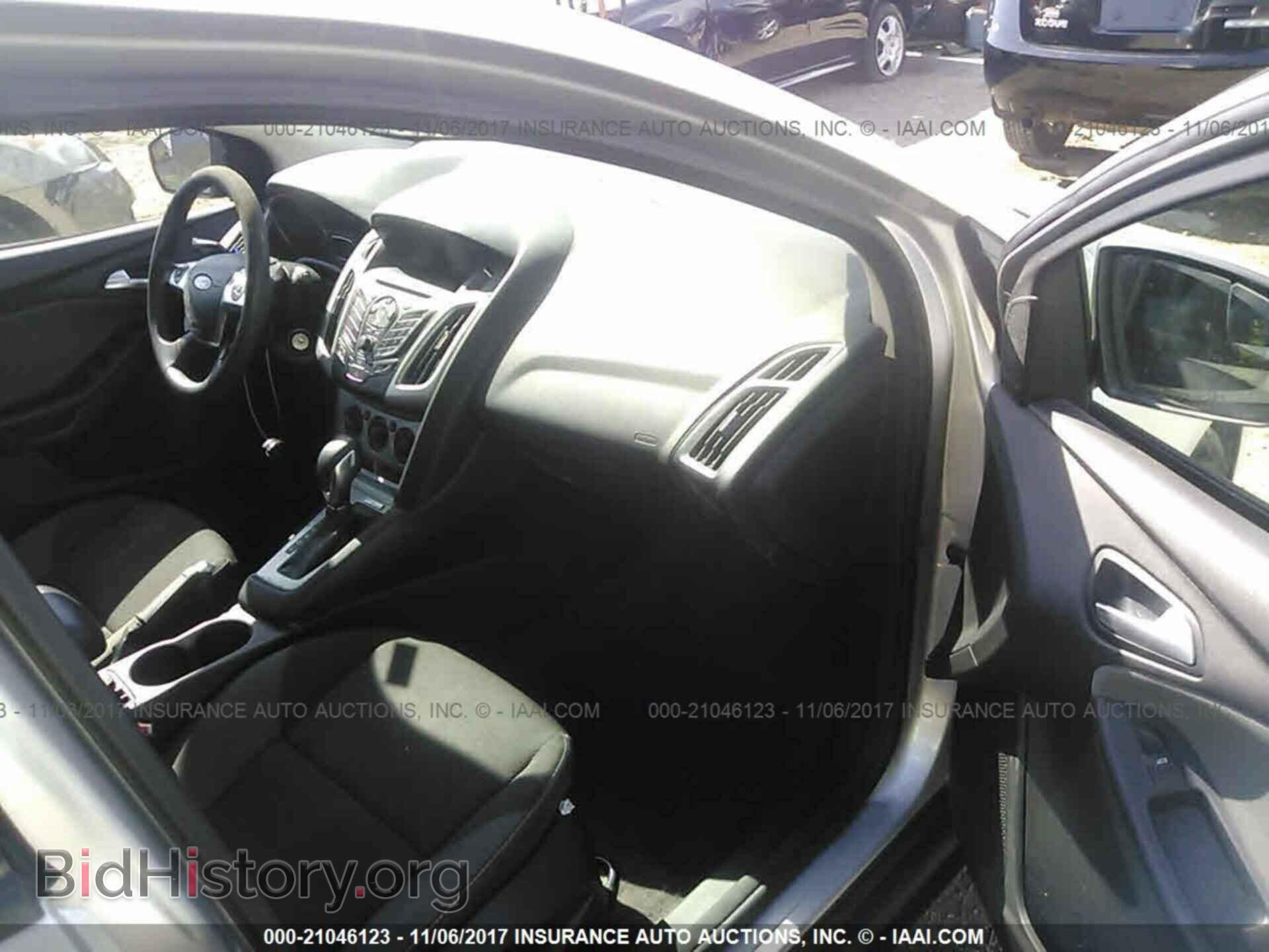 2012 Ford Focus - VIN: 1FAHP3K27CL194968 - Photo 5