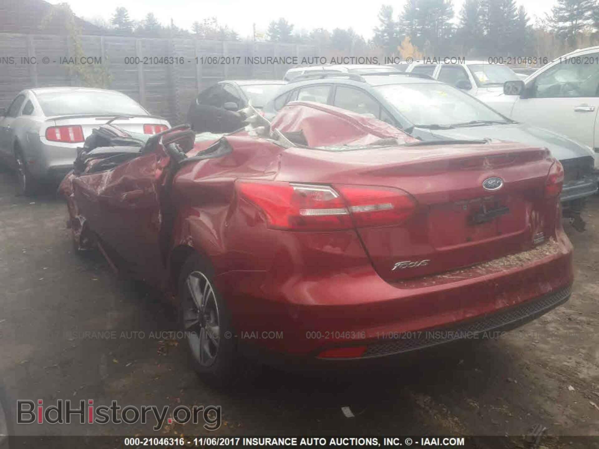 2017 Ford Focus - VIN: 1FADP3FE0HL297403 - Фото 3
