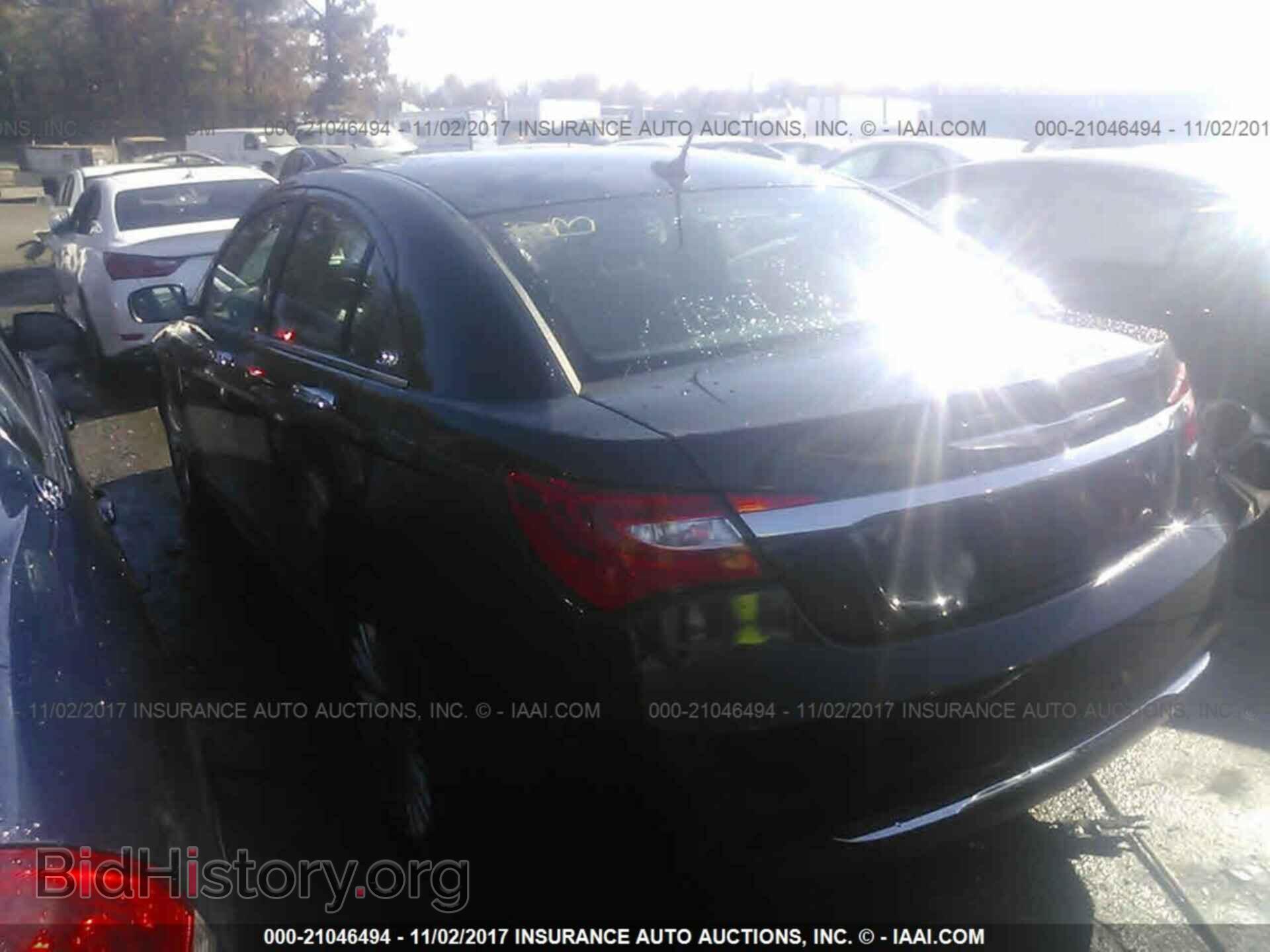 2013 Chrysler 200 - VIN: 1C3CCBCG3DN621044 - Photo 3