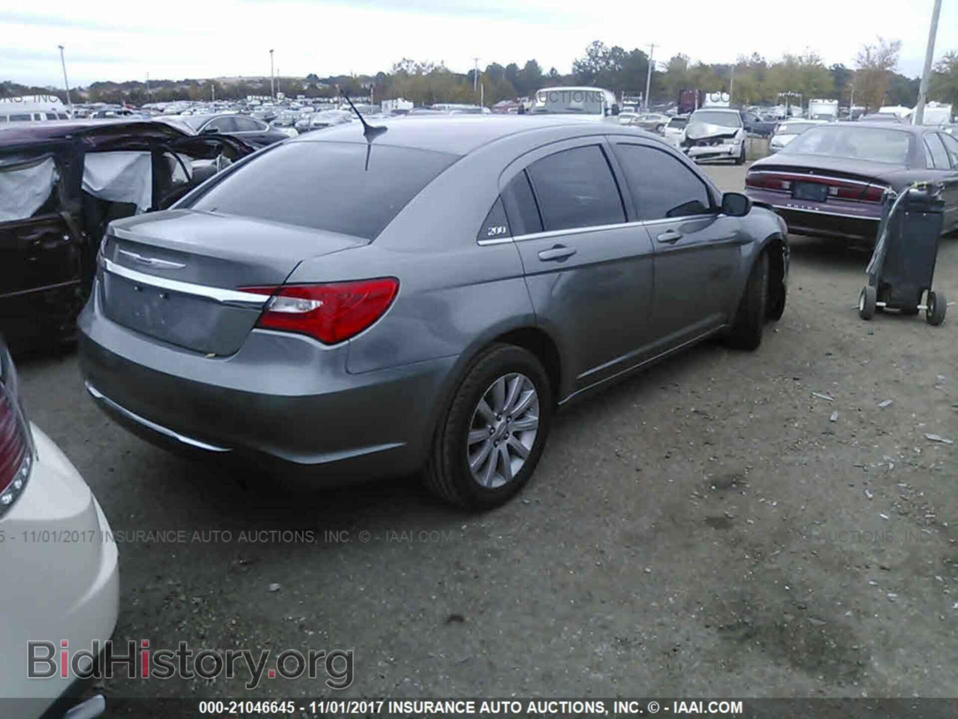 2013 Chrysler 200 - VIN: 1C3CCBBB3DN549963 - Photo 4