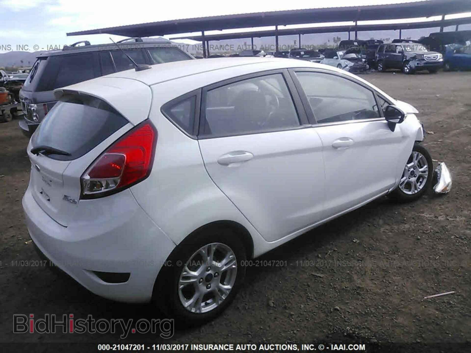 2015 Ford Fiesta - VIN: 3FADP4EJ8FM118623 - Фото 4