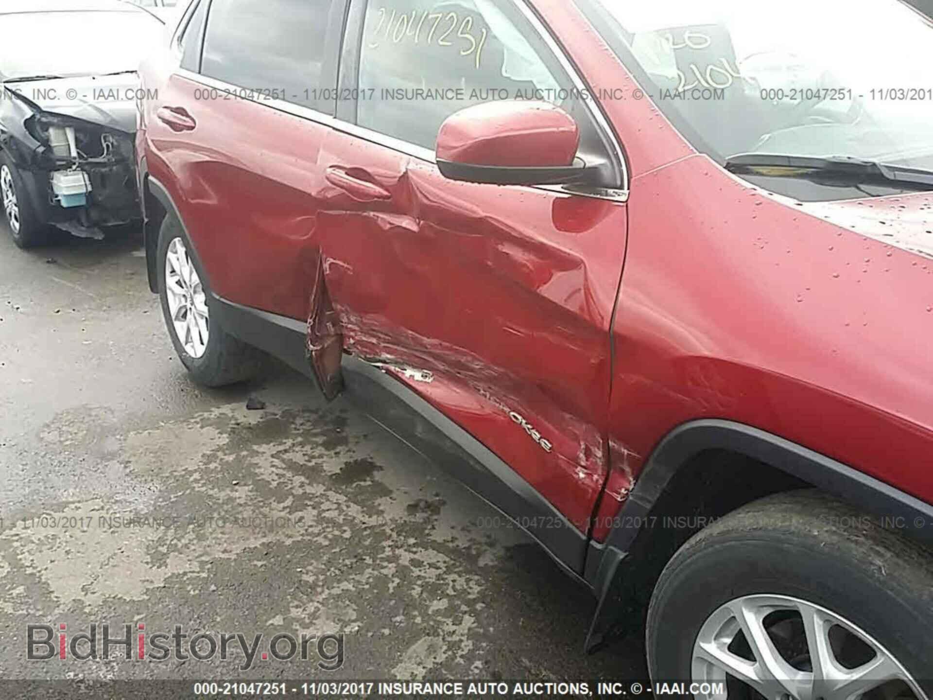 2015 Jeep Cherokee - VIN: 1C4PJMCB8FW624568 - Фото 6
