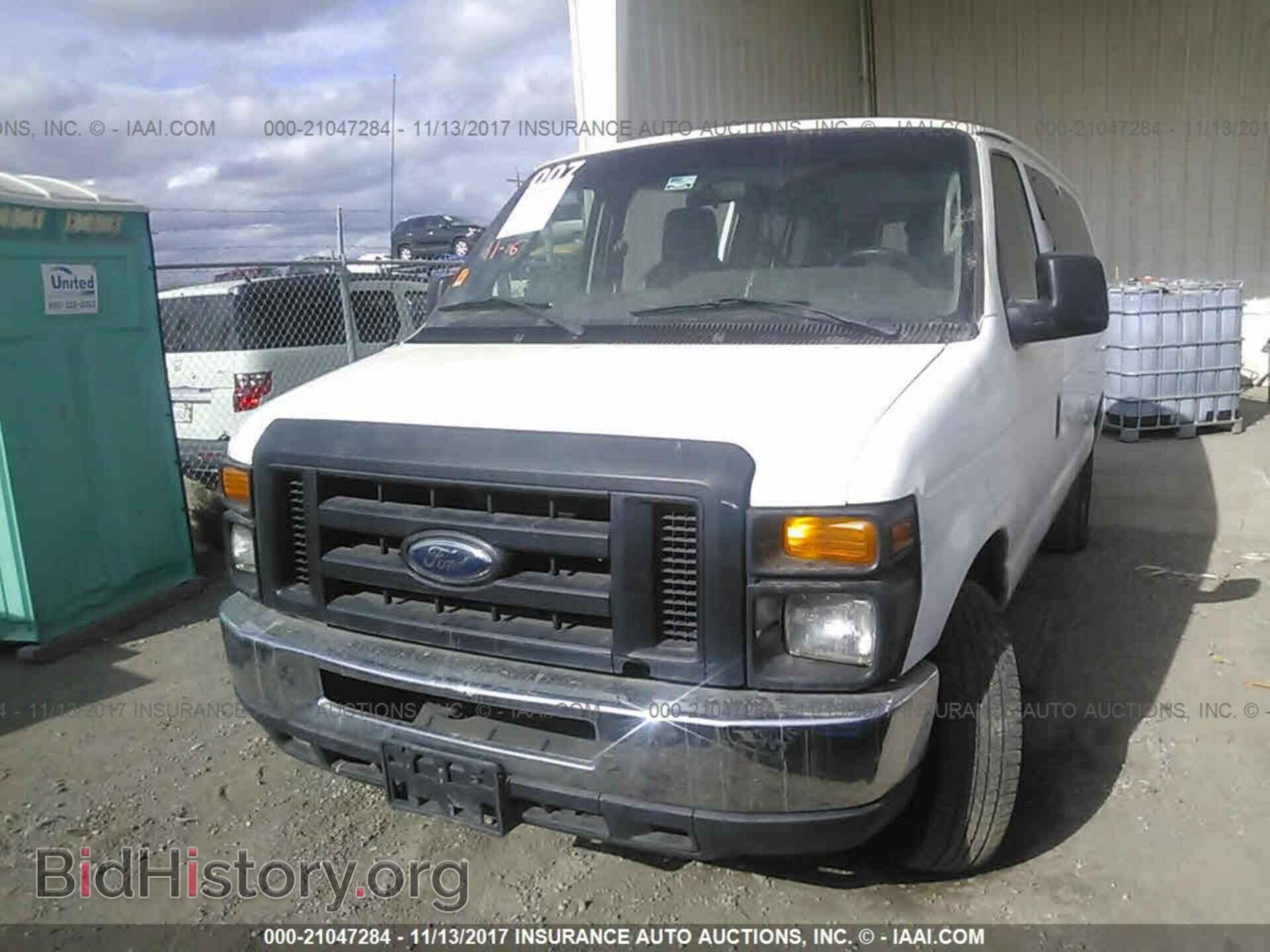 2011 Ford Econoline - VIN: 1FBSS3BLXBDA25497 - Photo 2