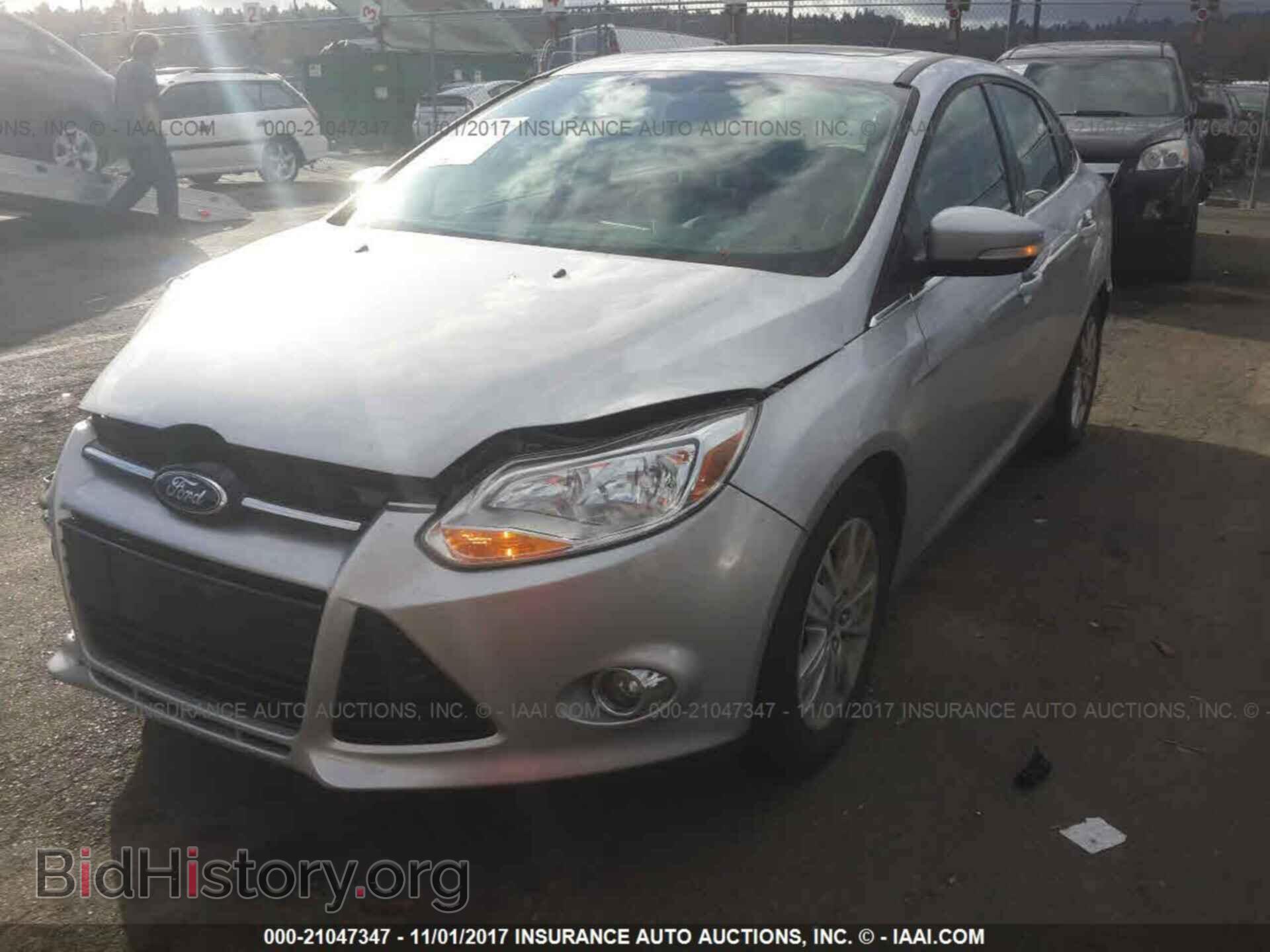 2012 Ford Focus - VIN: 1FAHP3H2XCL453086 - Photo 2