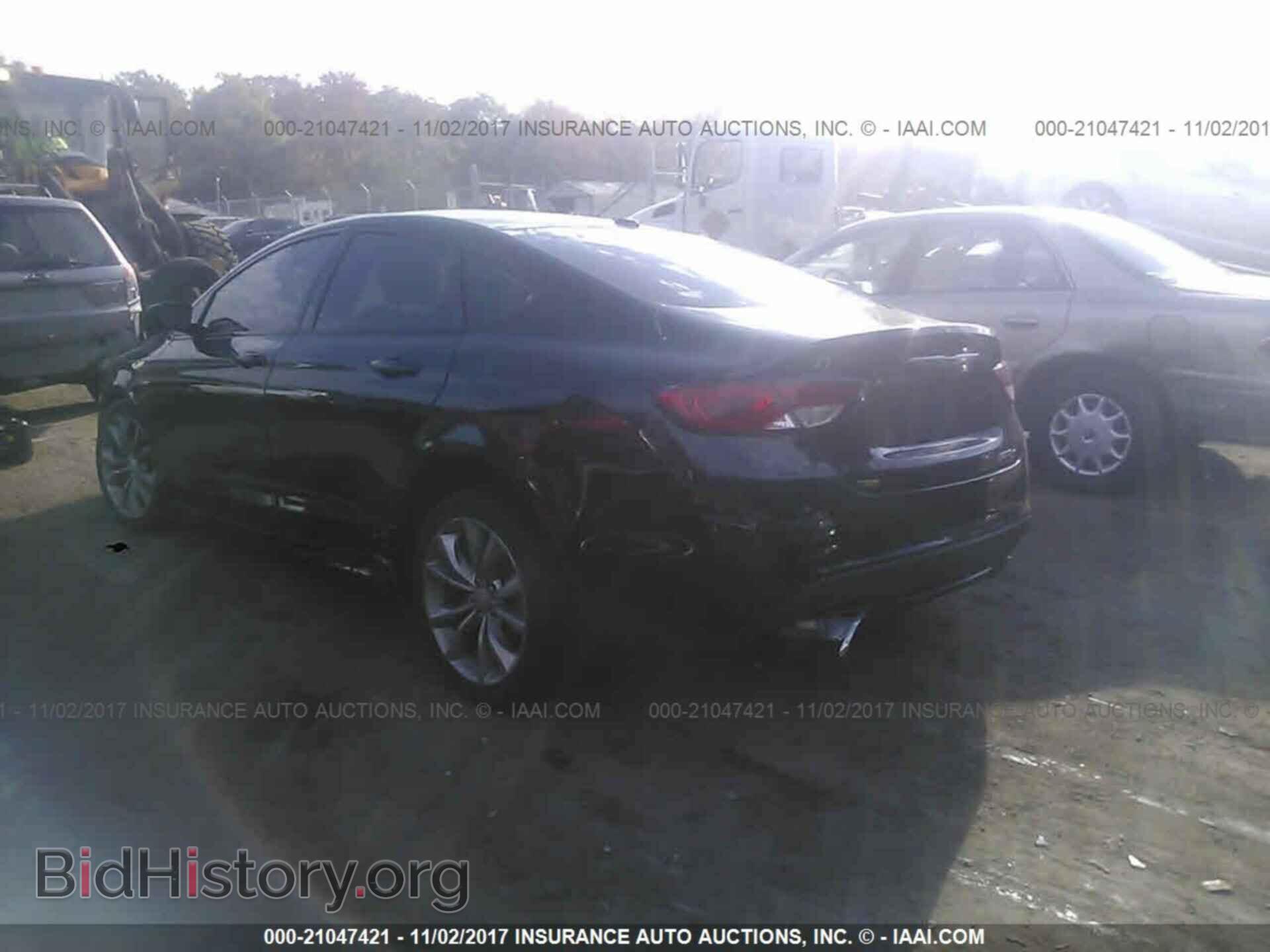 2015 Chrysler 200 - VIN: 1C3CCCBB5FN585159 - Фото 3