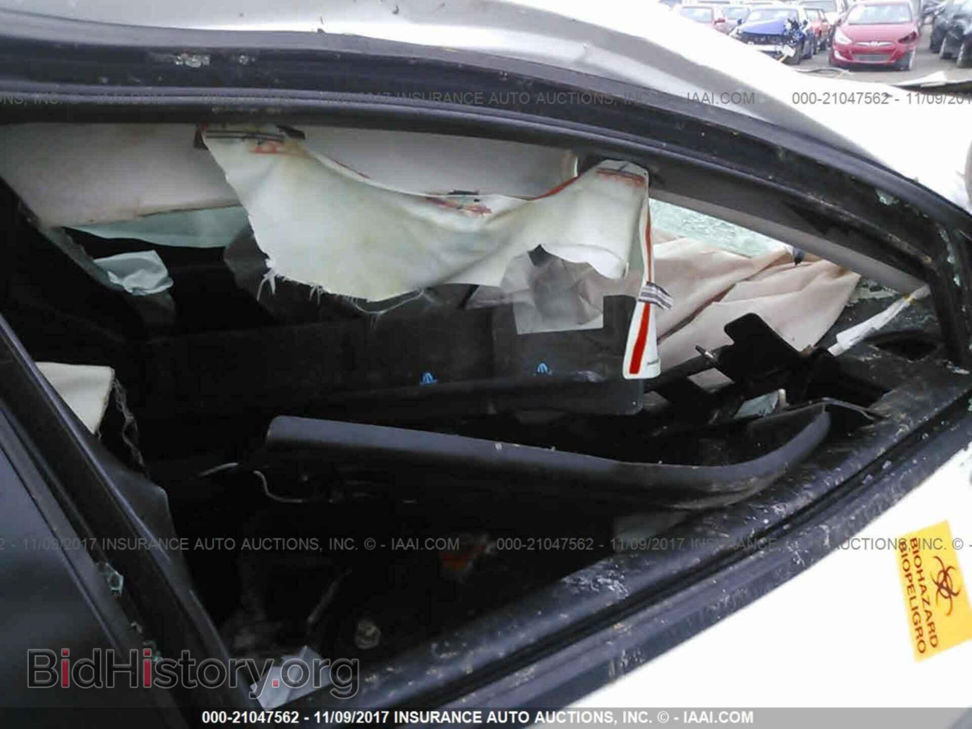 2014 Jeep Cherokee - VIN: 1C4PJMBS0EW207722 - Photo 5