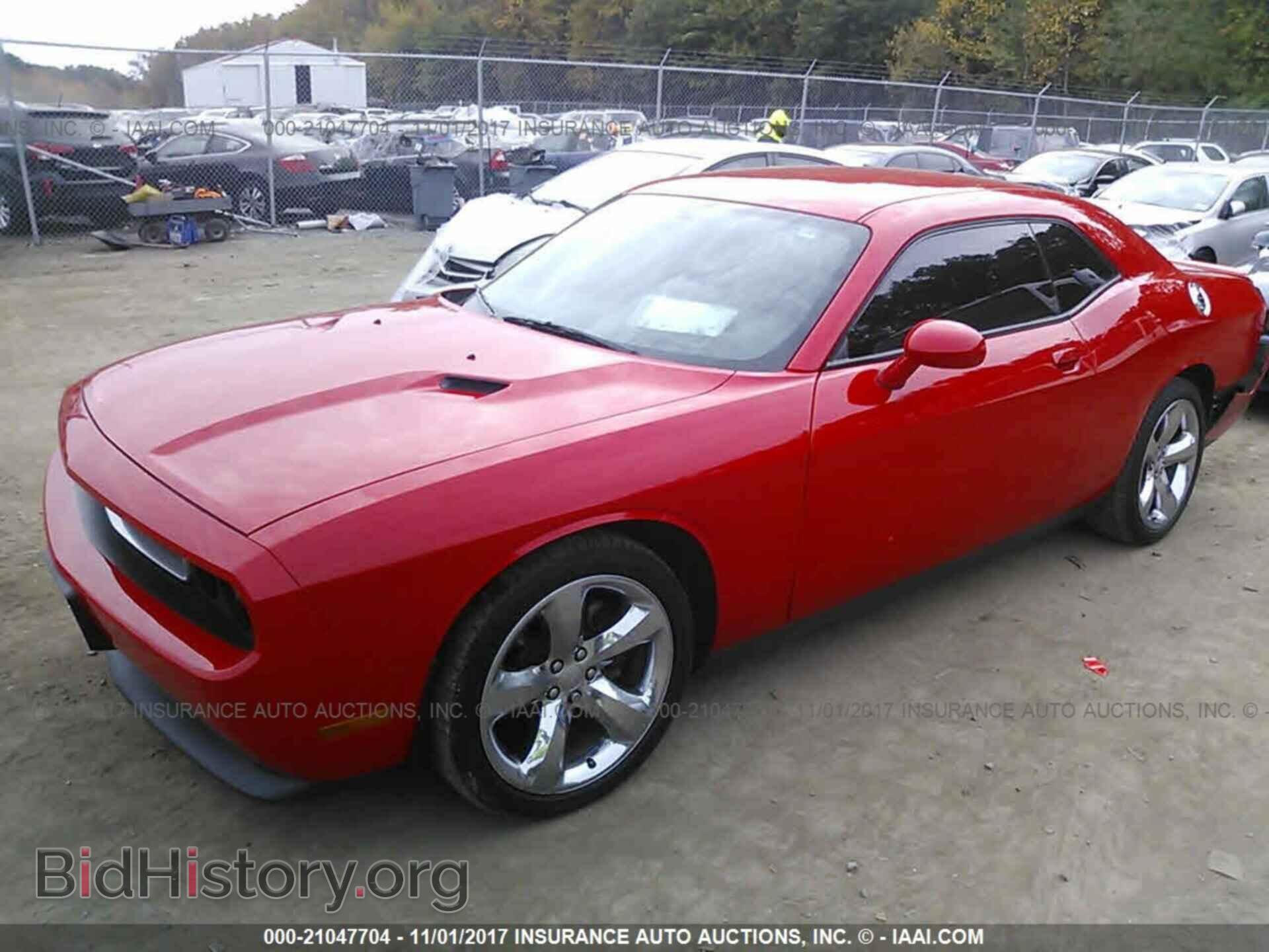 2014 Dodge Challenger - VIN: 2C3CDYAG7EH195758 - Фото 2