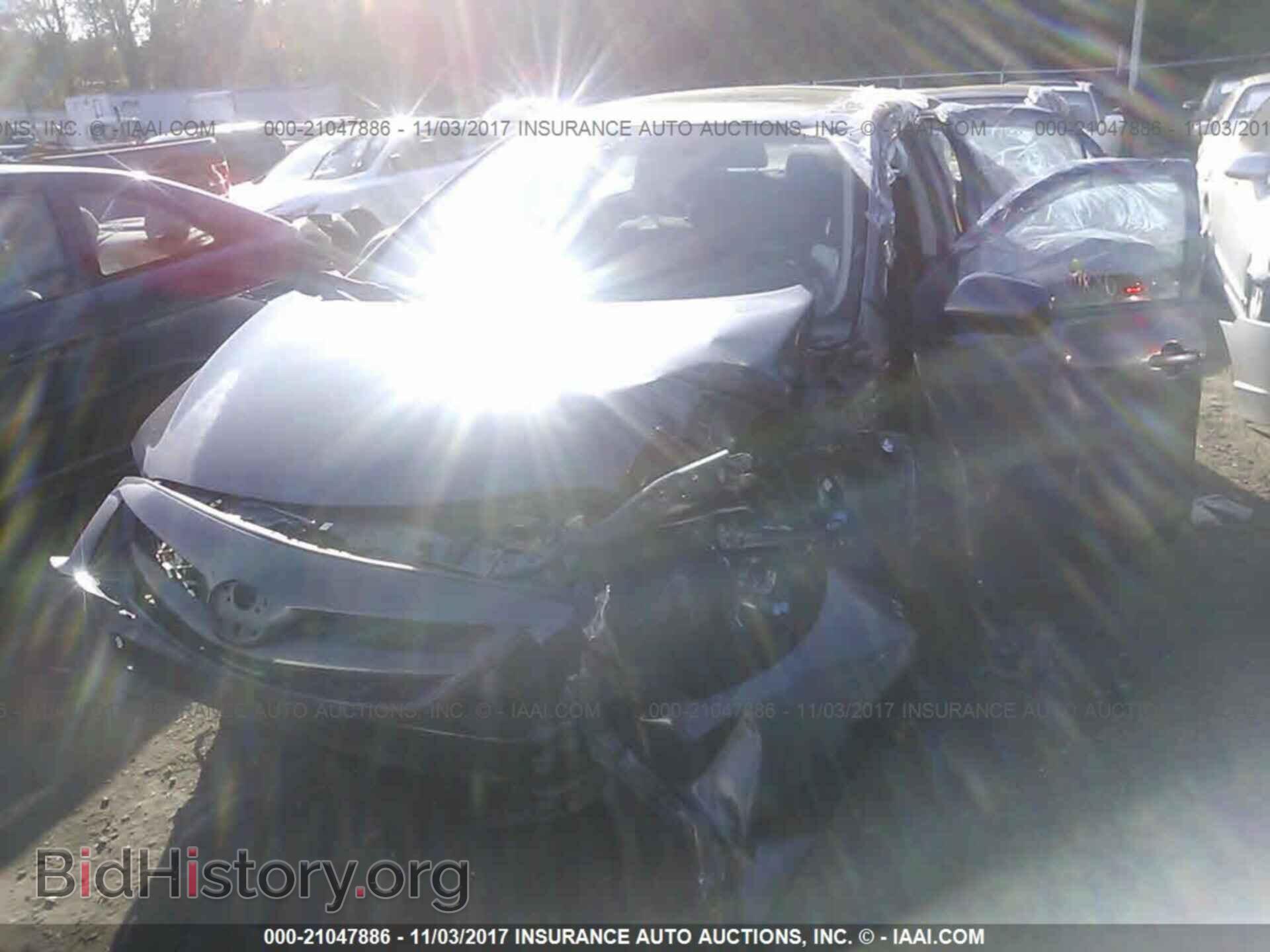 2012 Toyota Corolla - VIN: 2T1BU4EEXCC755479 - Фото 2
