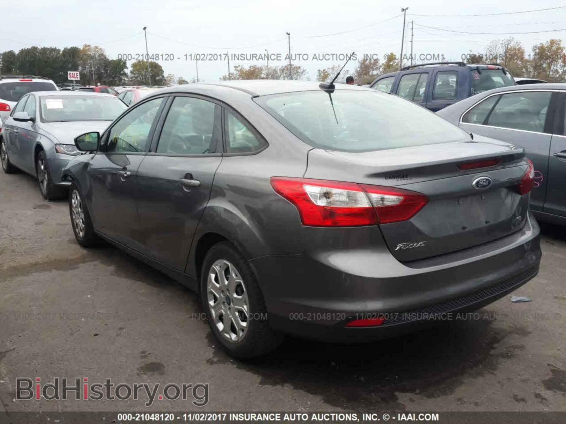 2012 Ford Focus - VIN: 1FAHP3F29CL192374 - Photo 3
