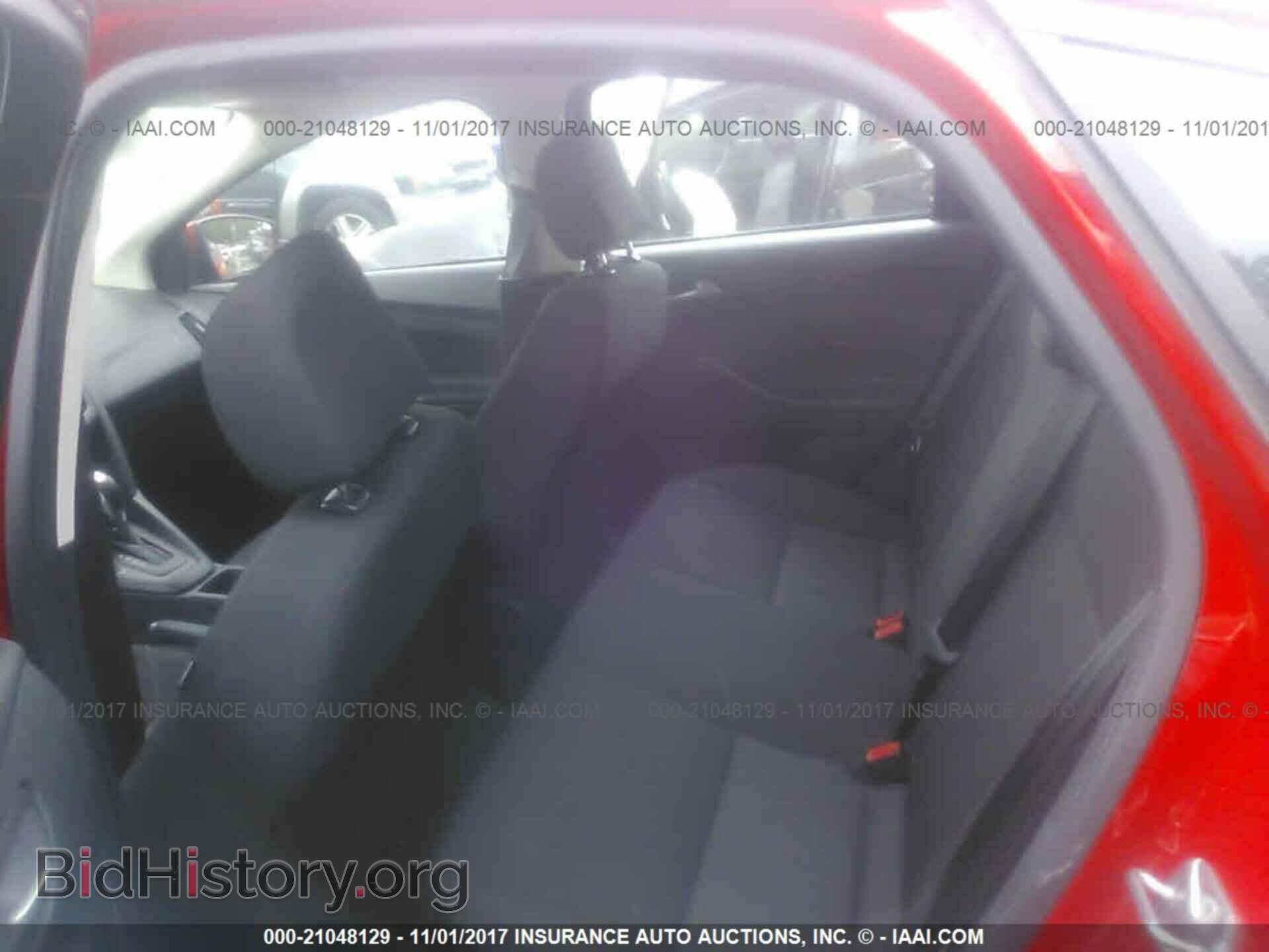 2016 Ford Focus - VIN: 1FADP3F28GL211078 - Photo 8
