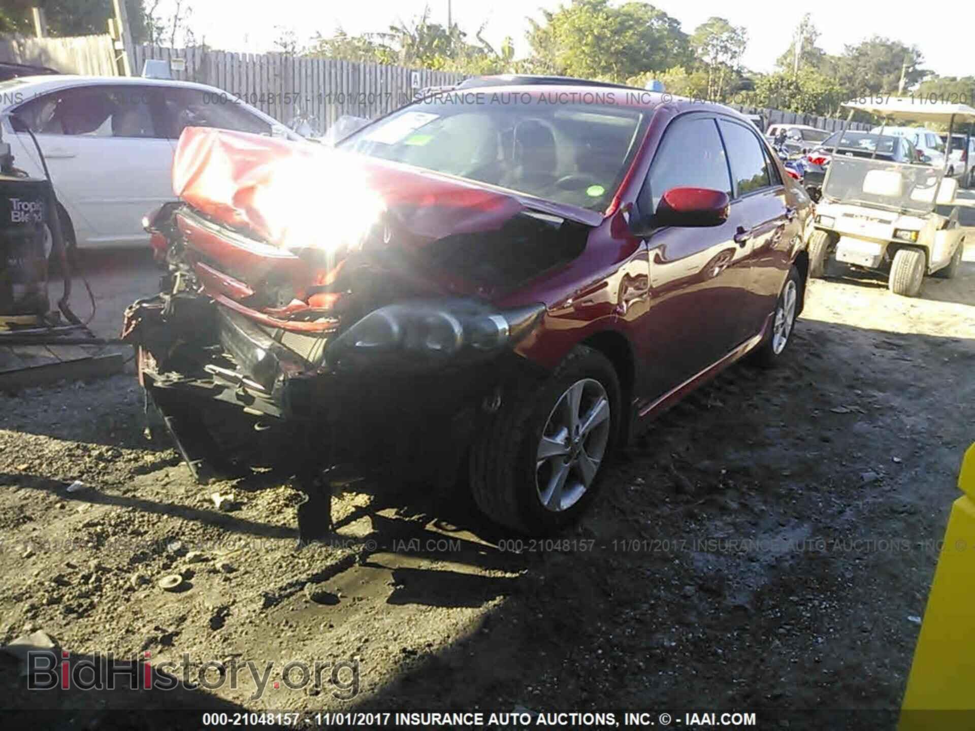 2013 Toyota Corolla - VIN: 2T1BU4EE2DC998852 - Photo 2