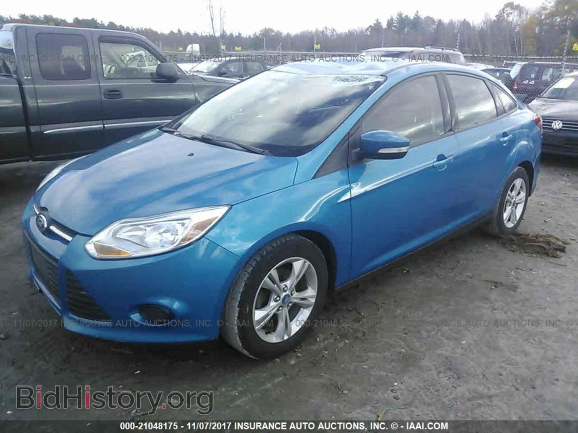 2013 Ford Focus - VIN: 1FADP3F22DL185993 - Photo 2