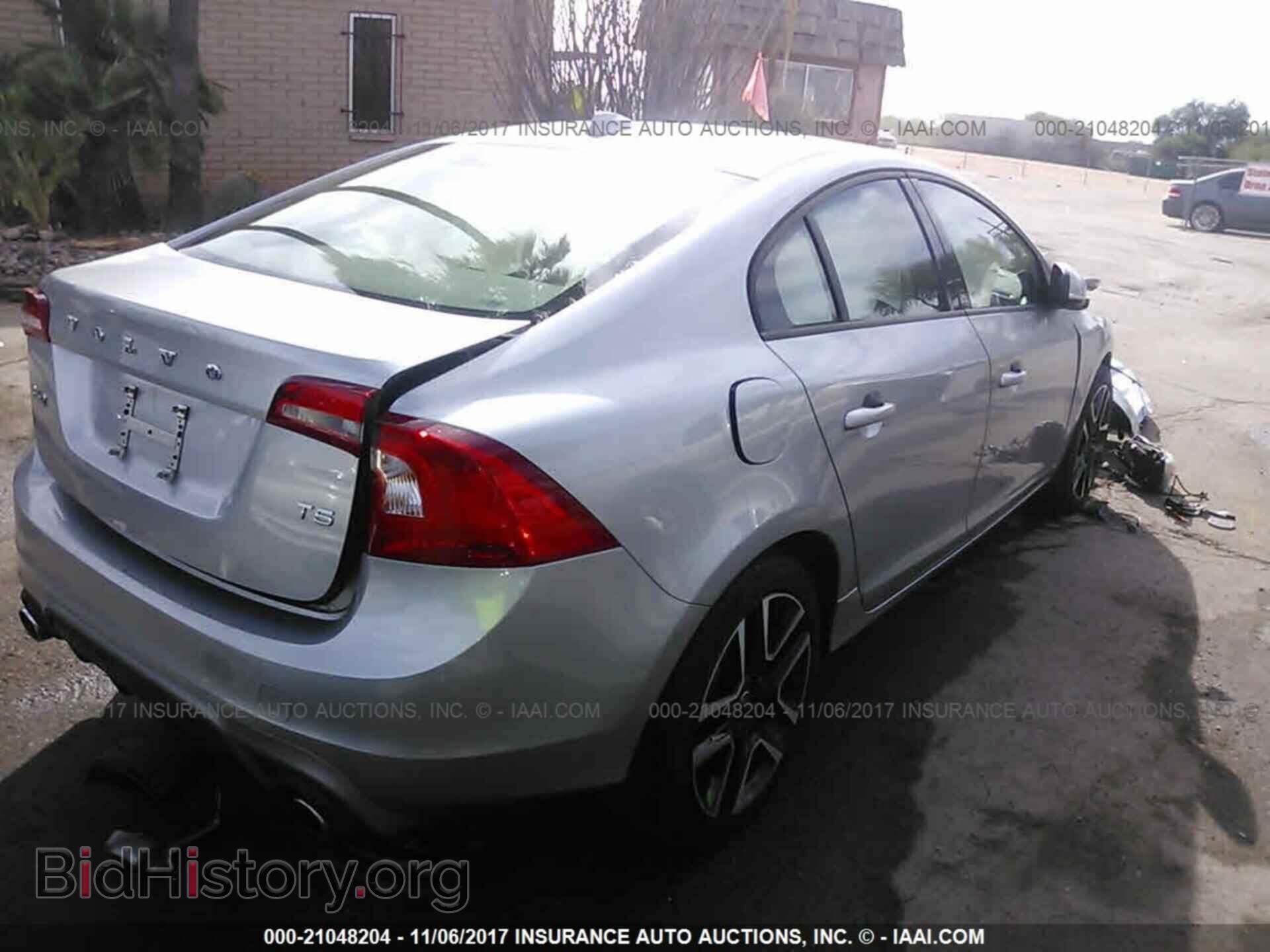 2017 Volvo S60 - VIN: YV126MFL9H2424237 - Фото 4