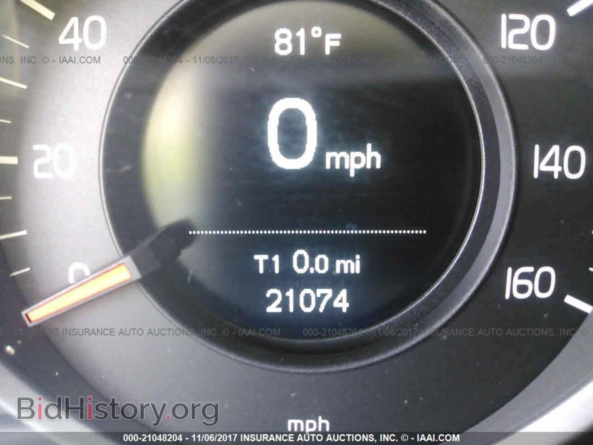 2017 Volvo S60 - VIN: YV126MFL9H2424237 - Фото 7