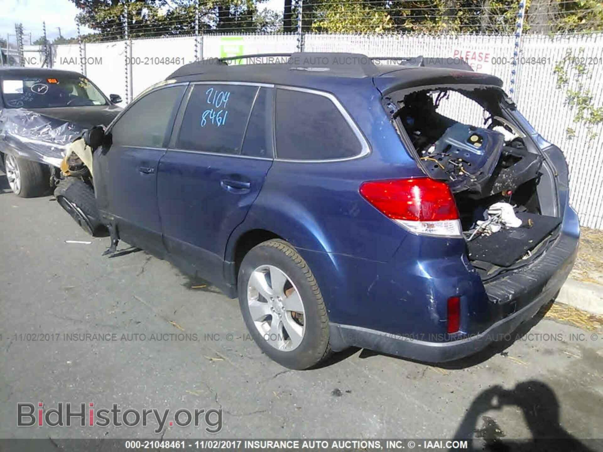 2011 Subaru Outback - VIN: 4S4BRBLC9B3397057 - Photo 3