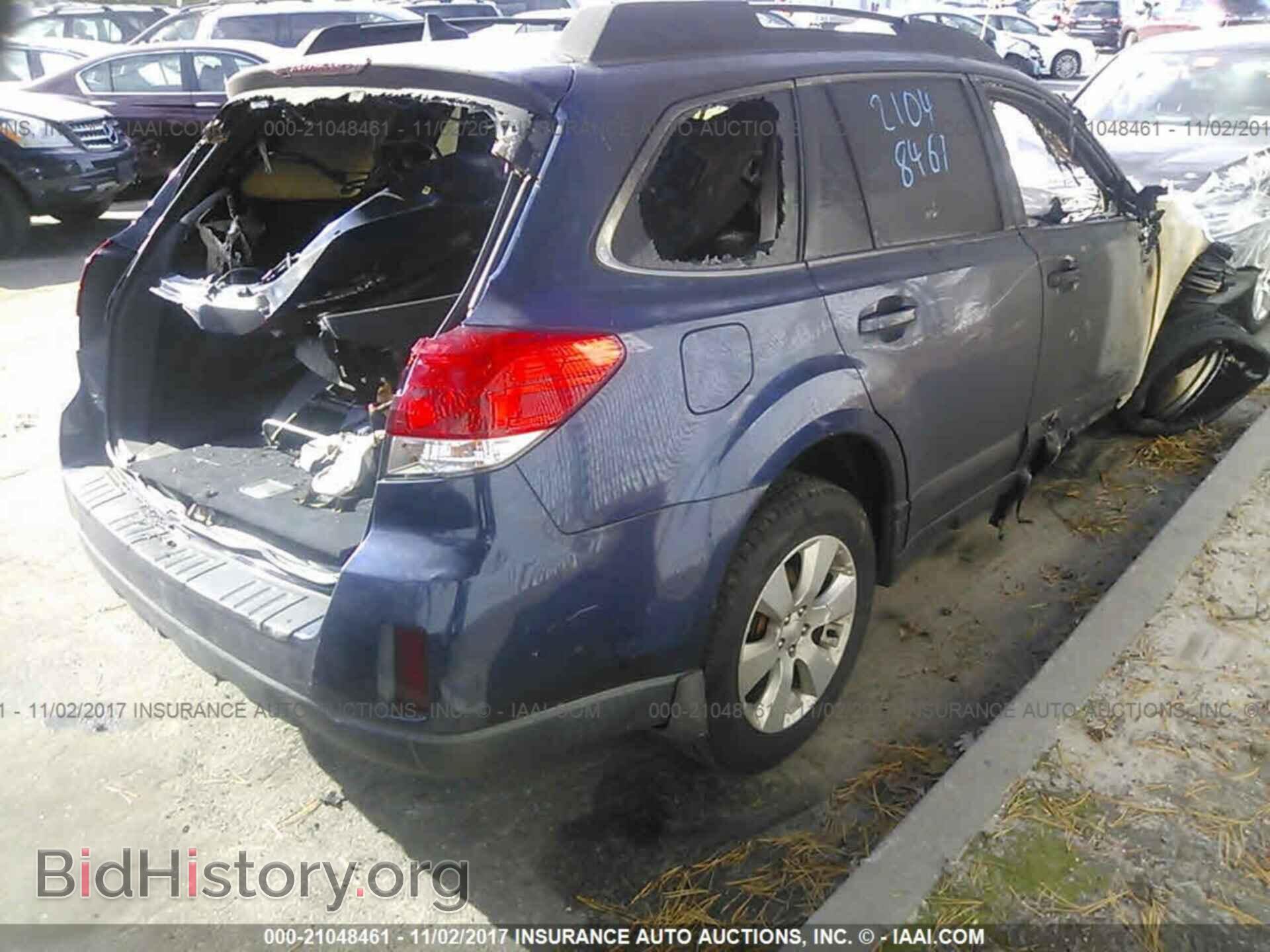 2011 Subaru Outback - VIN: 4S4BRBLC9B3397057 - Photo 4