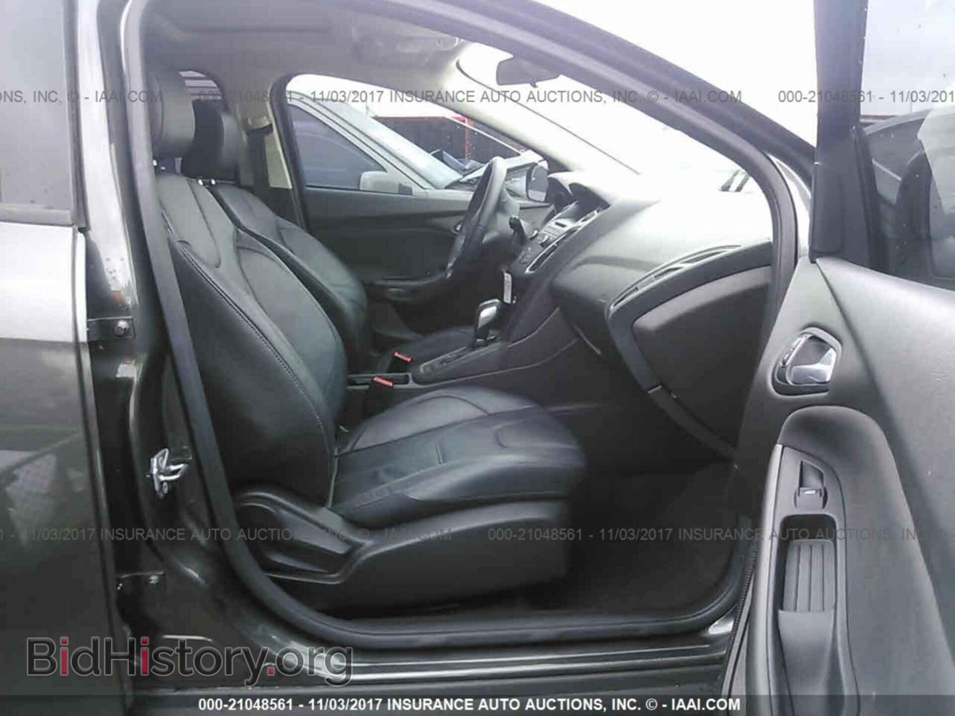 2016 Ford Focus - VIN: 1FADP3K28GL262537 - Photo 5