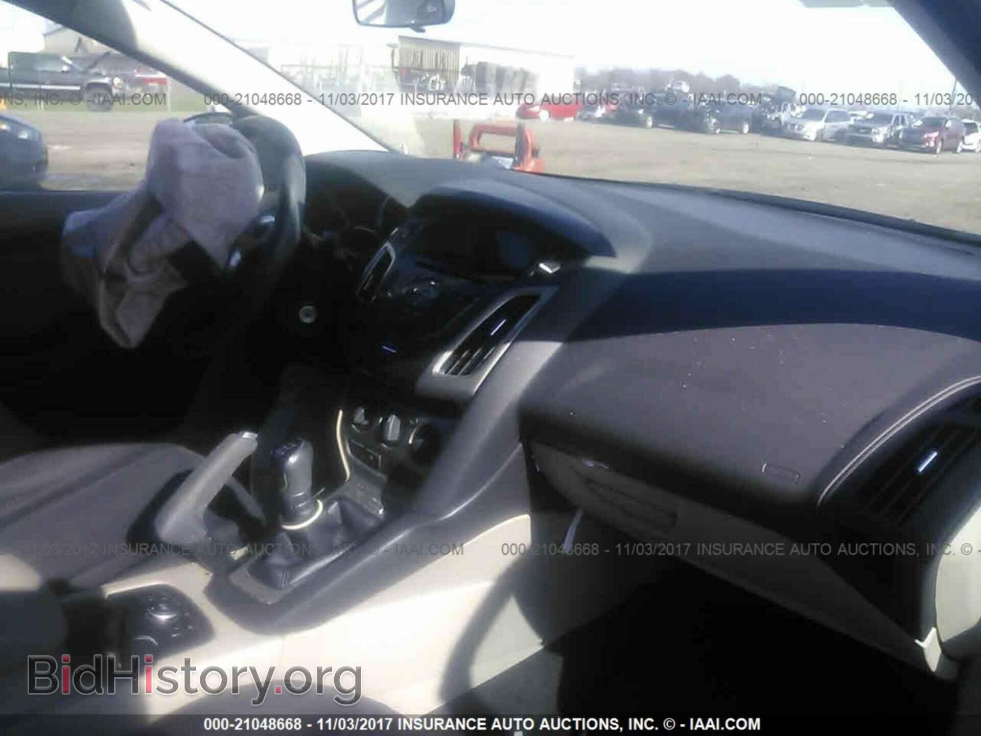 2014 Ford Focus - VIN: 1FADP3F28EL194604 - Photo 5