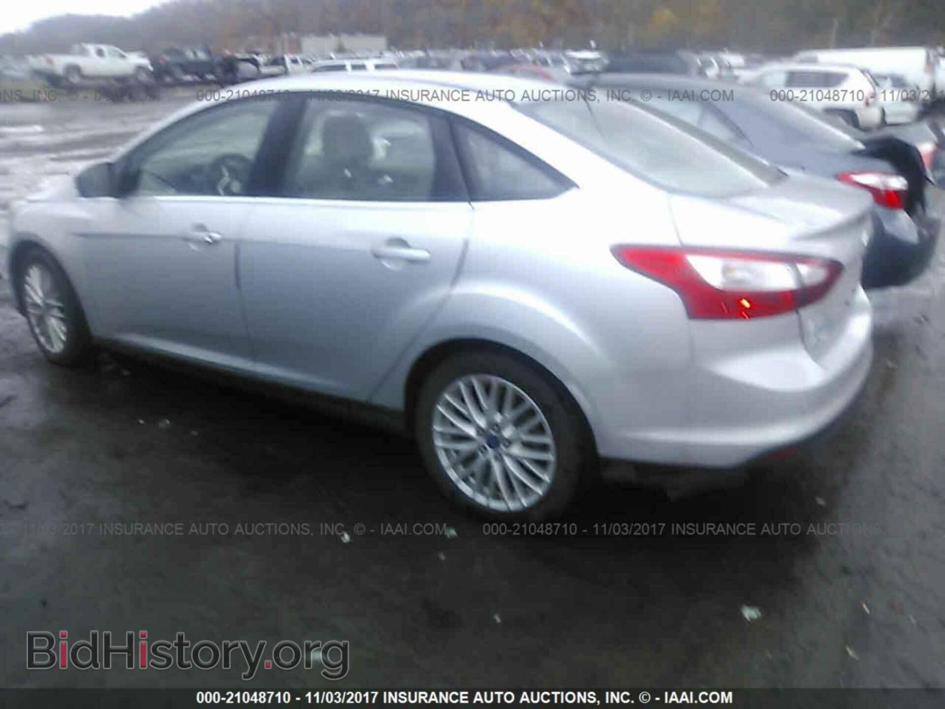 2012 Ford Focus - VIN: 1FAHP3H21CL357900 - Фото 3