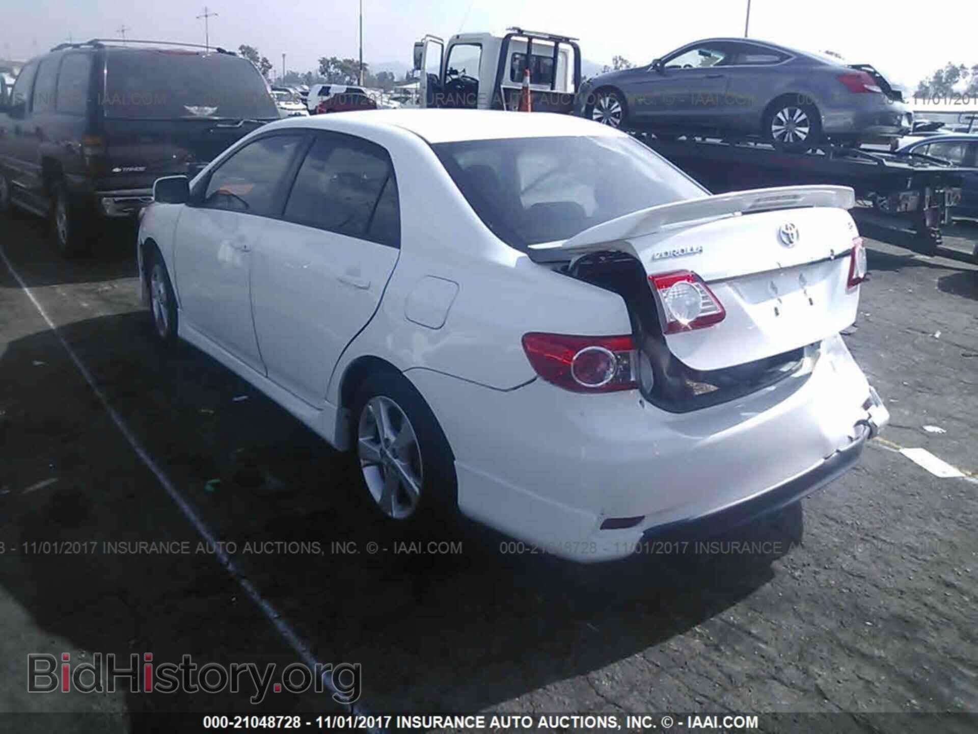 2013 Toyota Corolla - VIN: 5YFBU4EEXDP090990 - Photo 3
