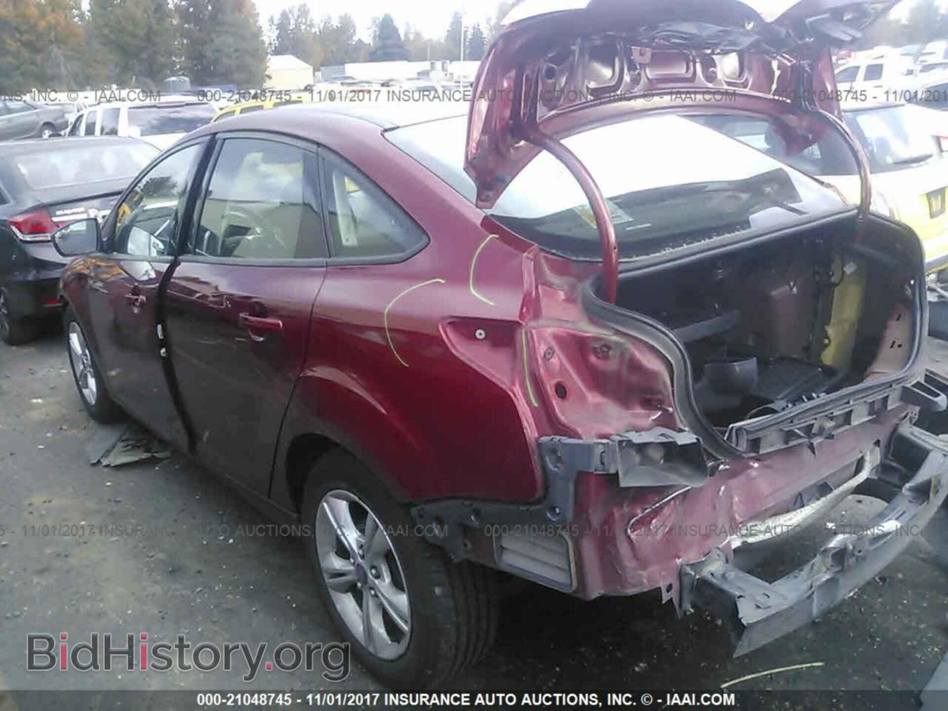 2013 Ford Focus - VIN: 1FADP3F28DL337940 - Photo 3