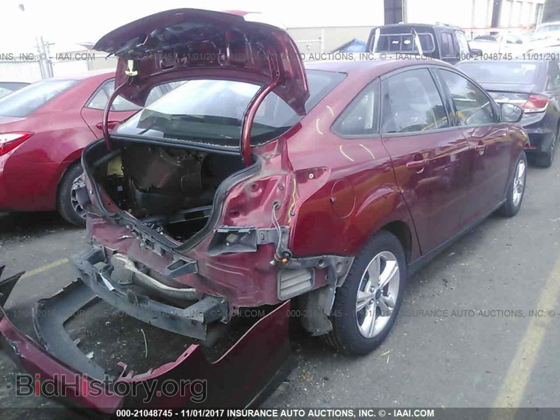 2013 Ford Focus - VIN: 1FADP3F28DL337940 - Photo 4