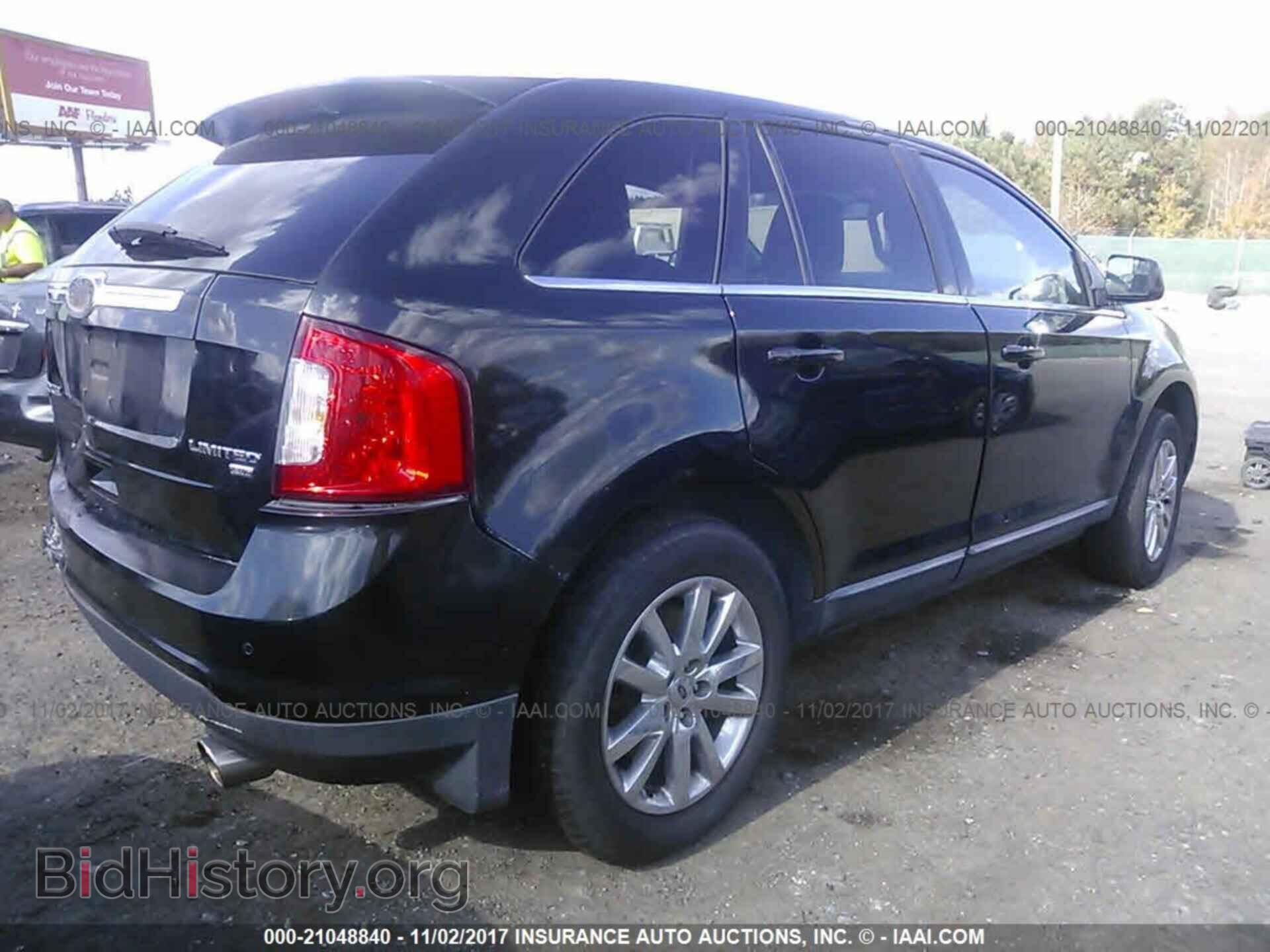 2011 Ford Edge - VIN: 2FMDK4KC2BBA08804 - Photo 4