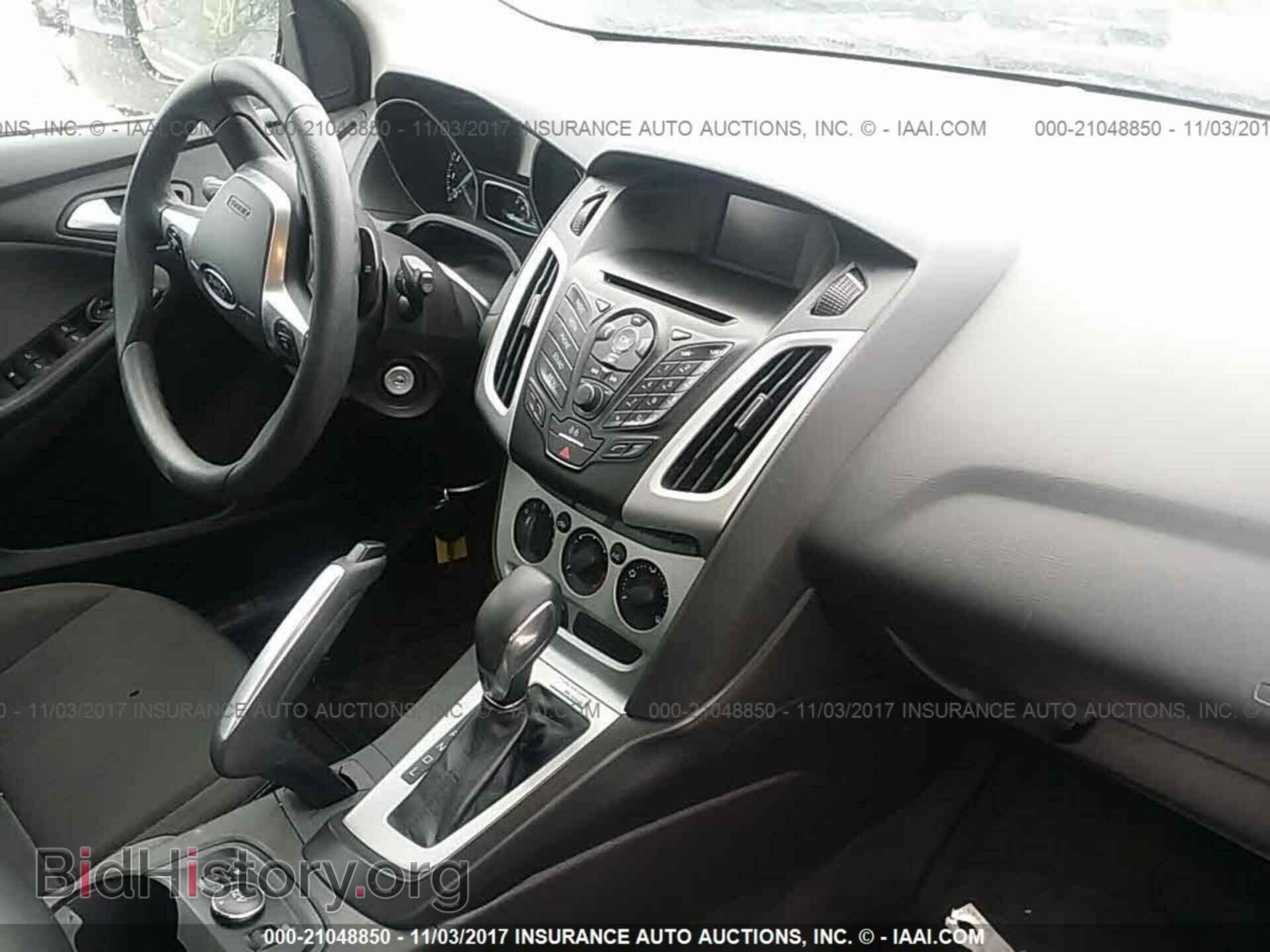 2014 Ford Focus - VIN: 1FADP3K22EL124750 - Photo 5