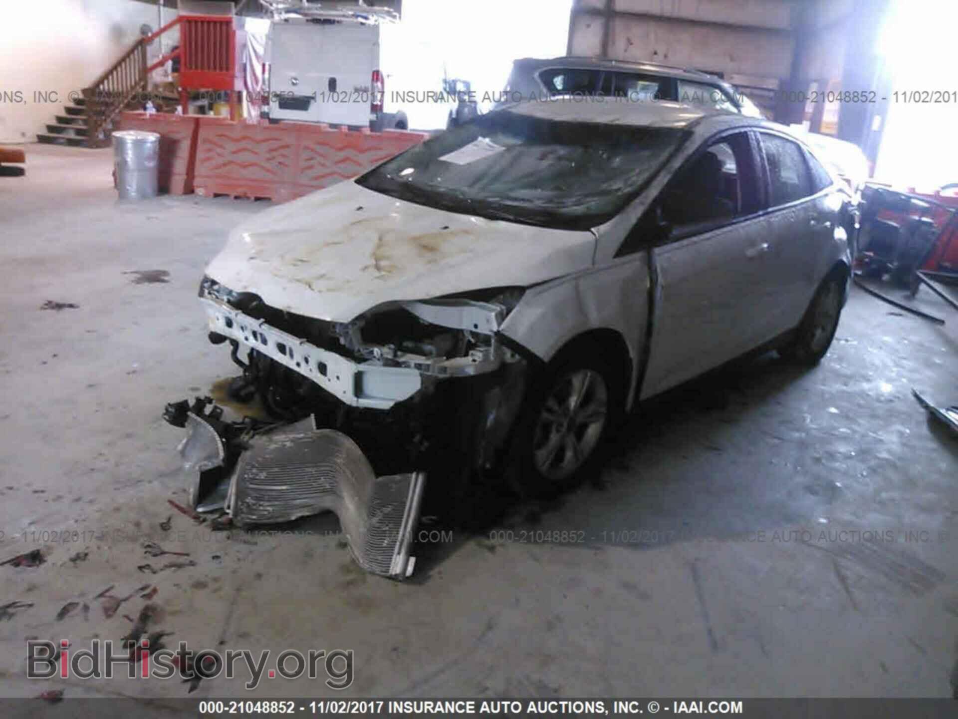 2013 Ford Focus - VIN: 1FADP3F23DL135989 - Photo 2