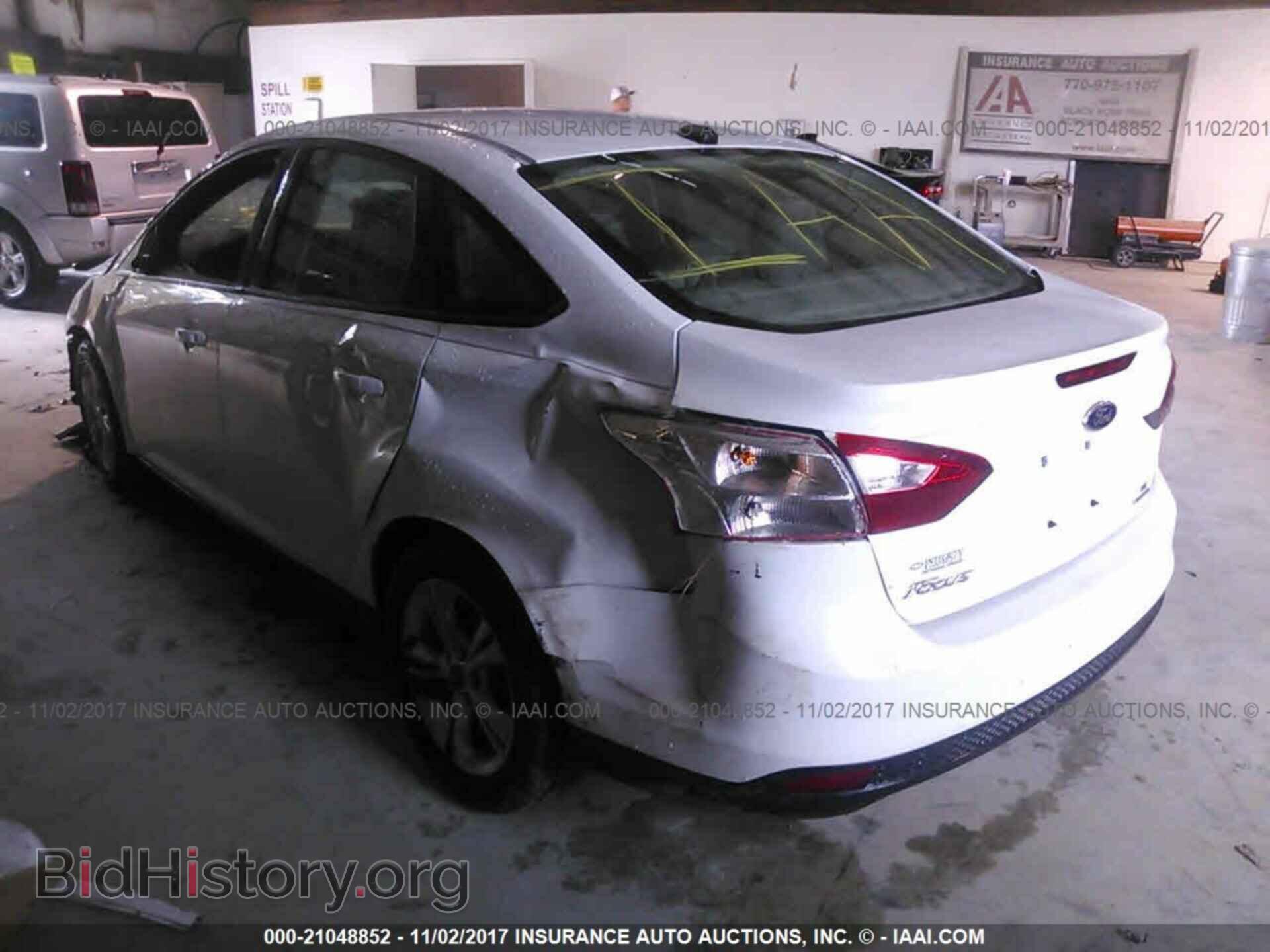 2013 Ford Focus - VIN: 1FADP3F23DL135989 - Photo 3