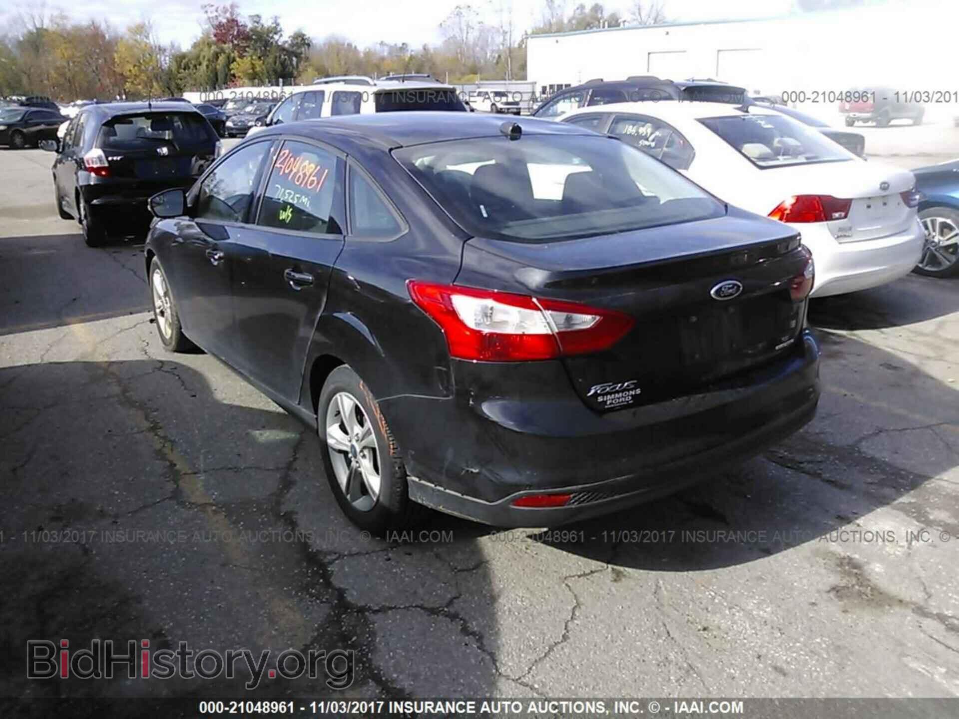 2014 Ford Focus - VIN: 1FADP3F29EL348351 - Photo 3