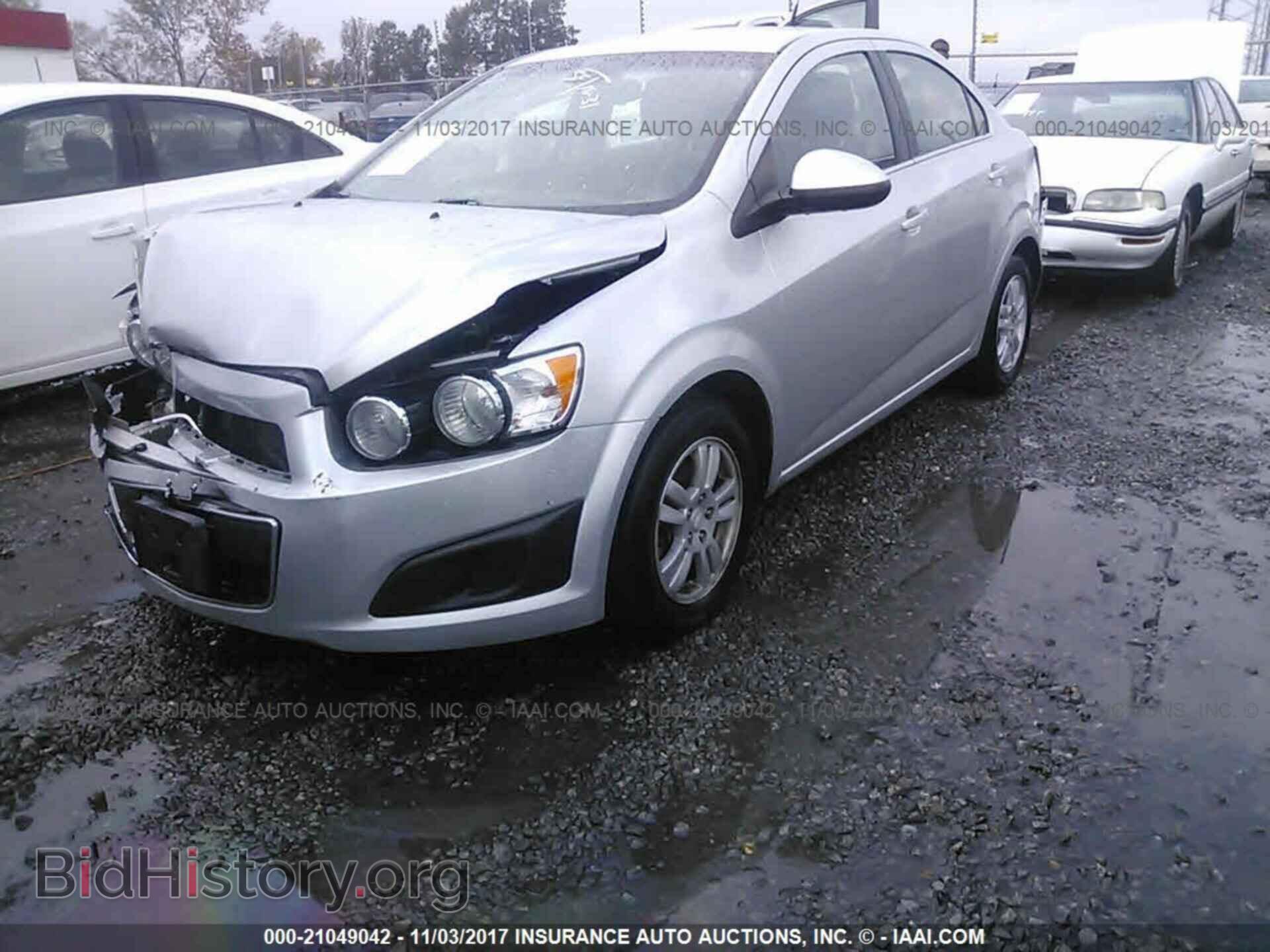2013 Chevrolet Sonic - VIN: 1G1JC5SH2D4207394 - Фото 2