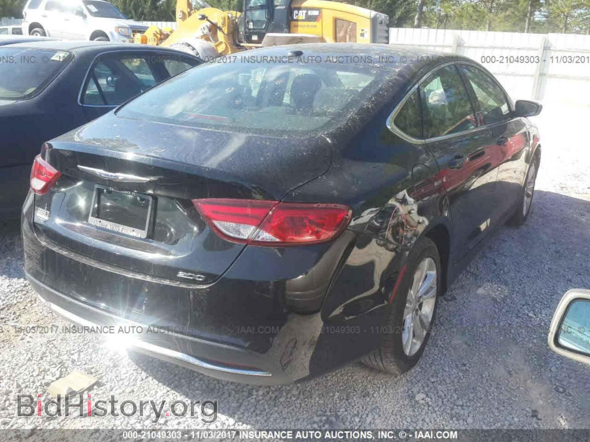 2015 Chrysler 200 - VIN: 1C3CCCAB6FN747592 - Фото 4