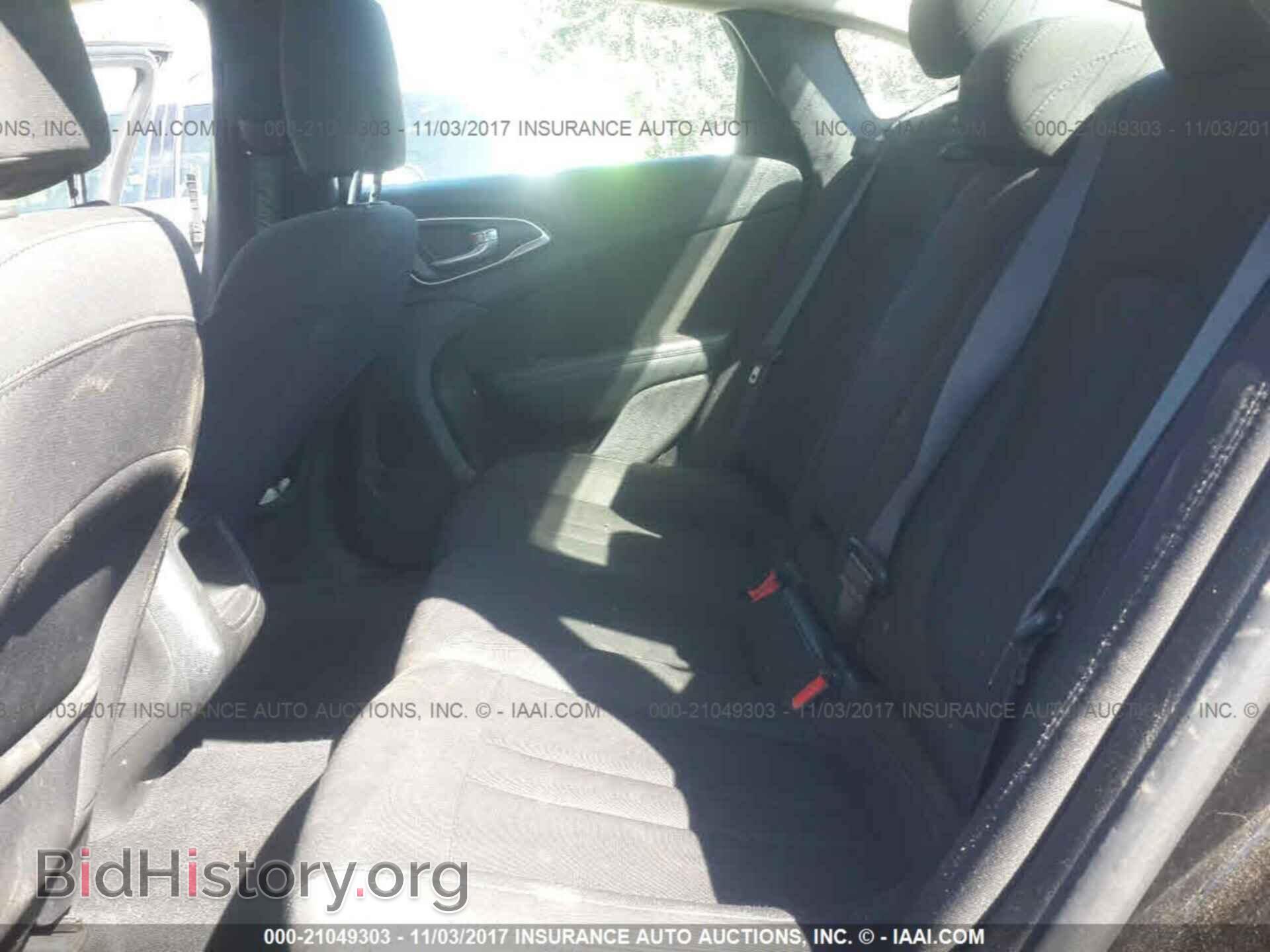 2015 Chrysler 200 - VIN: 1C3CCCAB6FN747592 - Фото 8