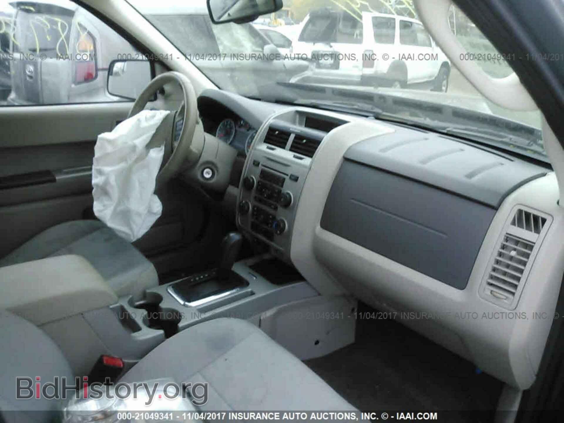2011 Ford Escape - VIN: 1FMCU0DG5BKA73389 - Фото 5