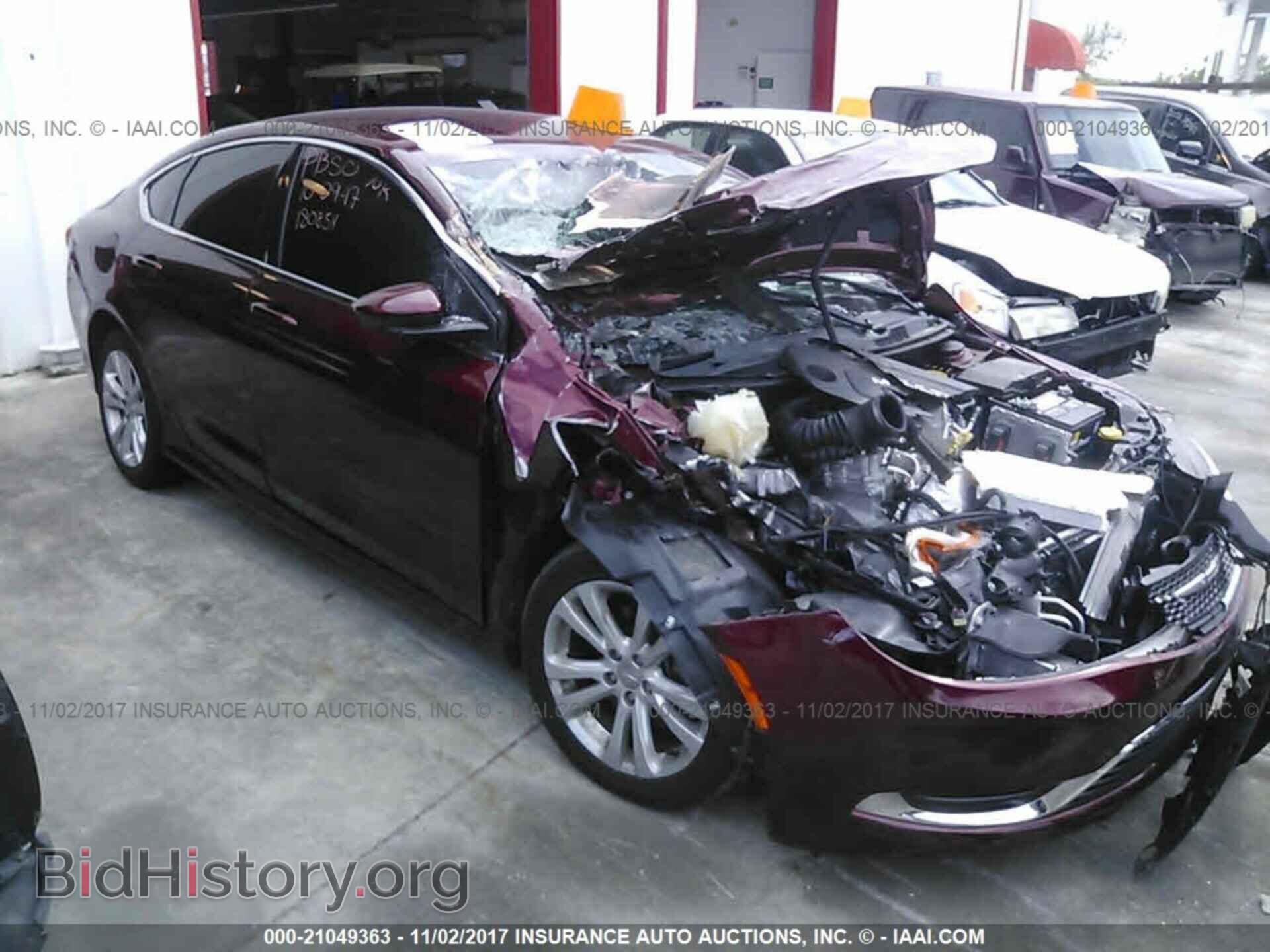 Photo 1C3CCCAB9FN743682 - Chrysler 200 2015