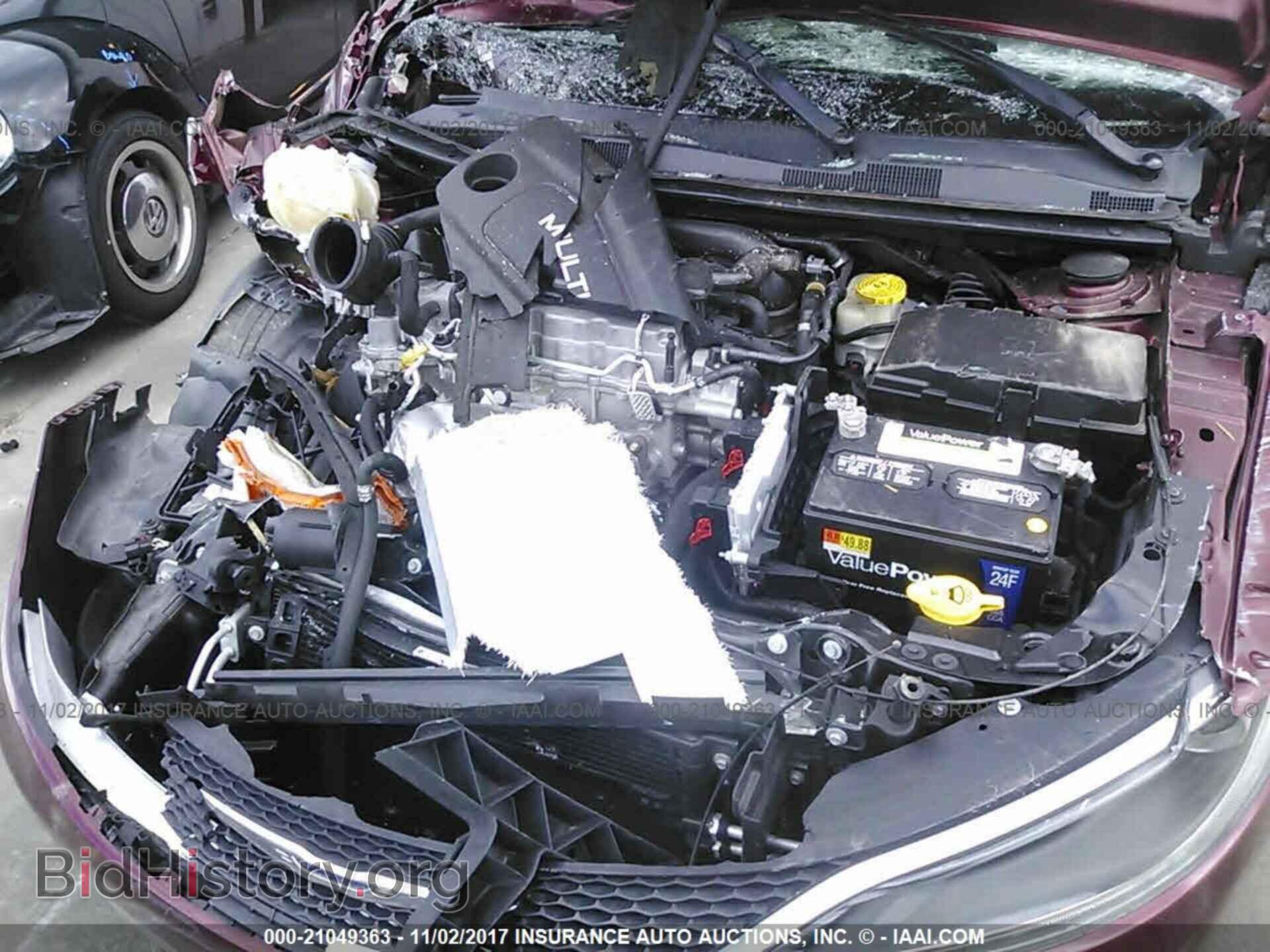 2015 Chrysler 200 - VIN: 1C3CCCAB9FN743682 - Фото 10