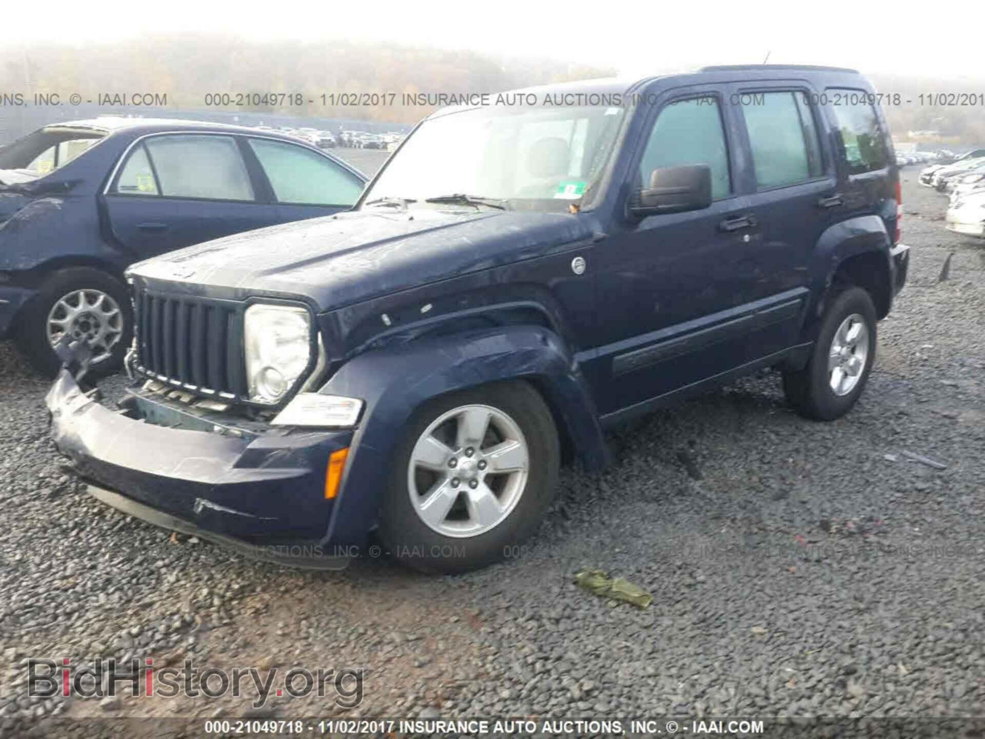 2012 Jeep Liberty - VIN: 1C4PJMAK0CW209890 - Фото 2