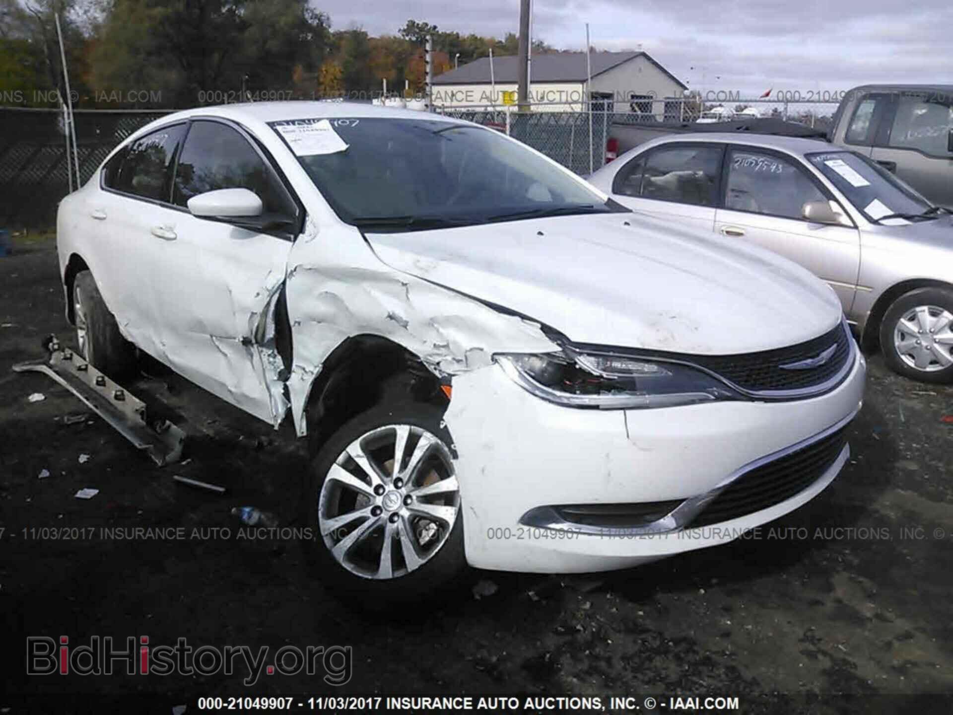 Photo 1C3CCCAB0FN675904 - Chrysler 200 2015