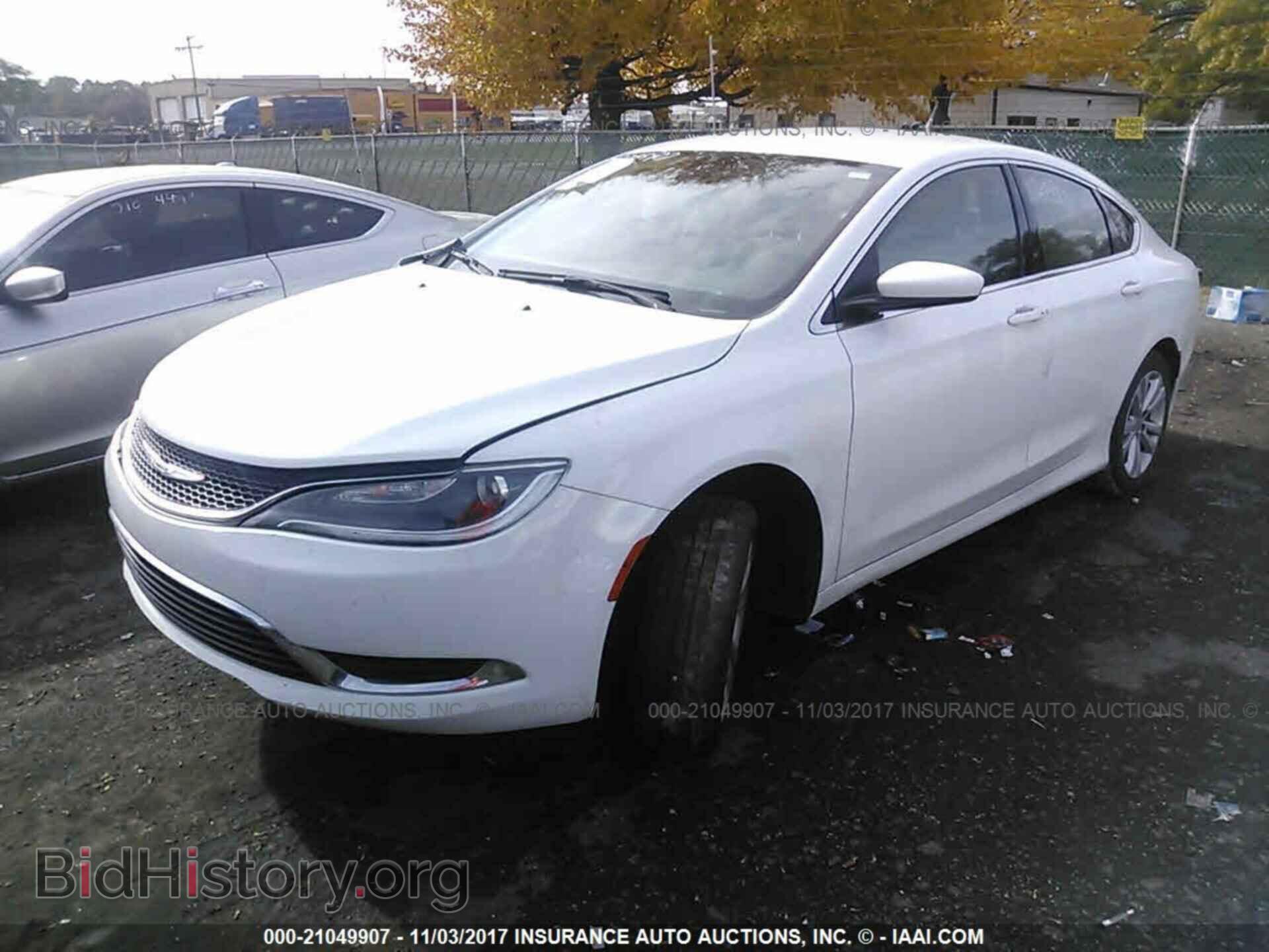 2015 Chrysler 200 - VIN: 1C3CCCAB0FN675904 - Фото 2