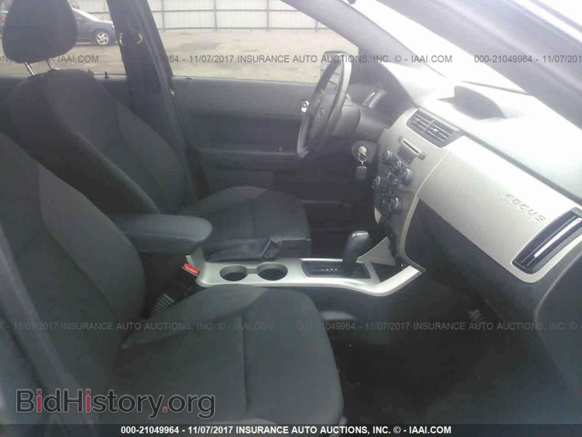 2011 Ford Focus - VIN: 1FAHP3GN1BW166101 - Фото 5
