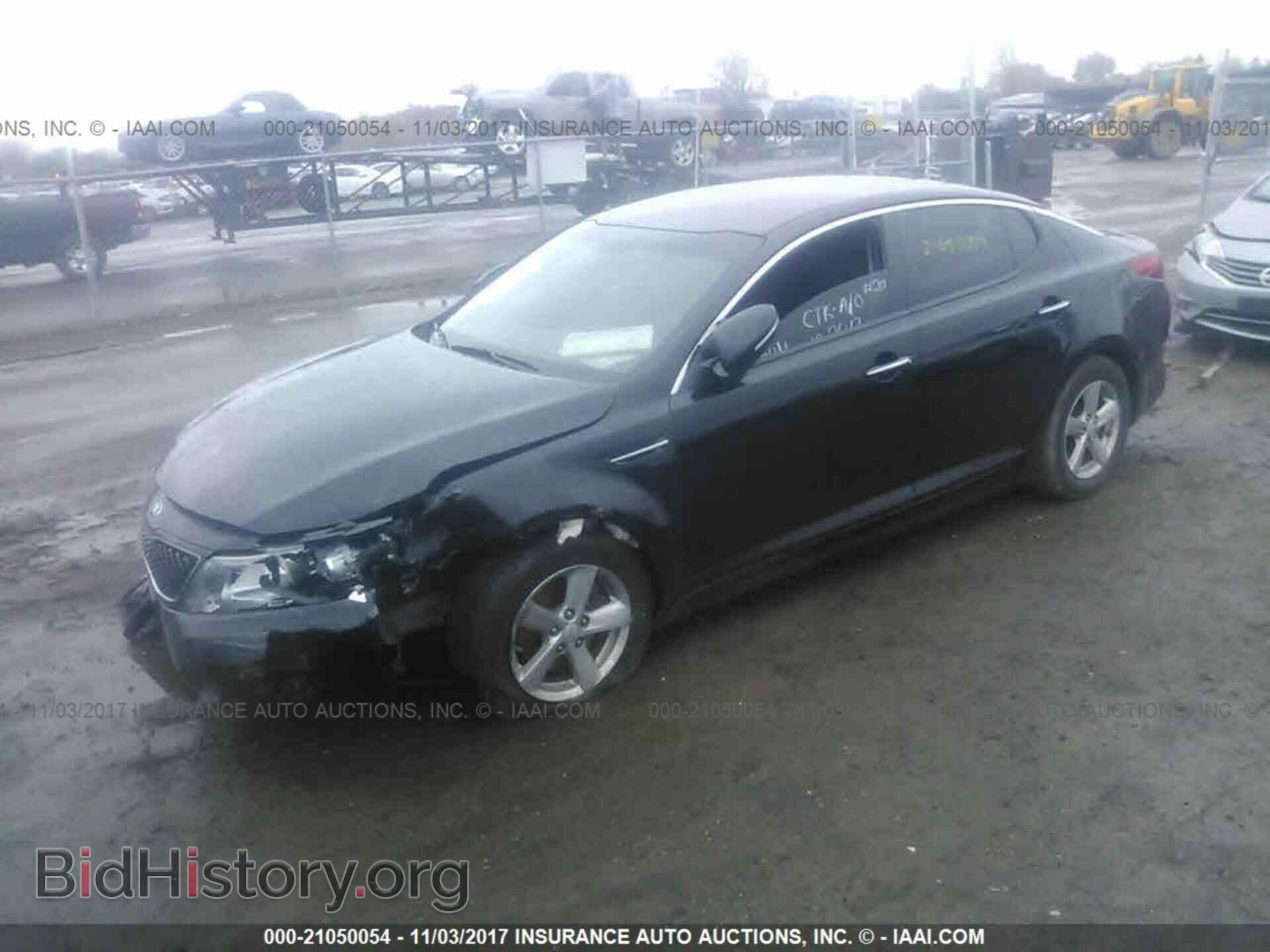 2015 Kia Optima - VIN: KNAGM4A70F5652972 - Photo 2
