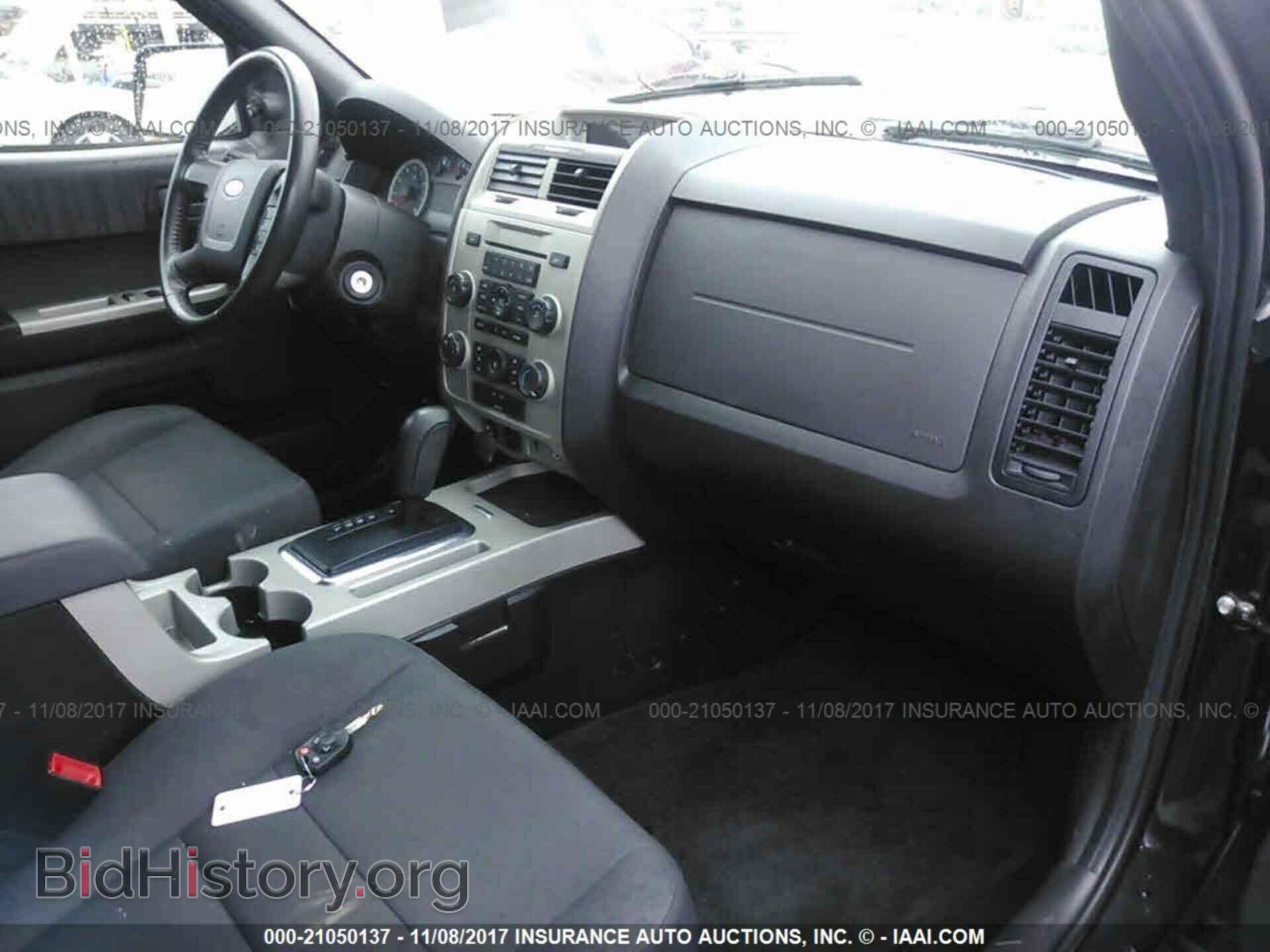 2011 Ford Escape - VIN: 1FMCU0D77BKB02293 - Photo 5