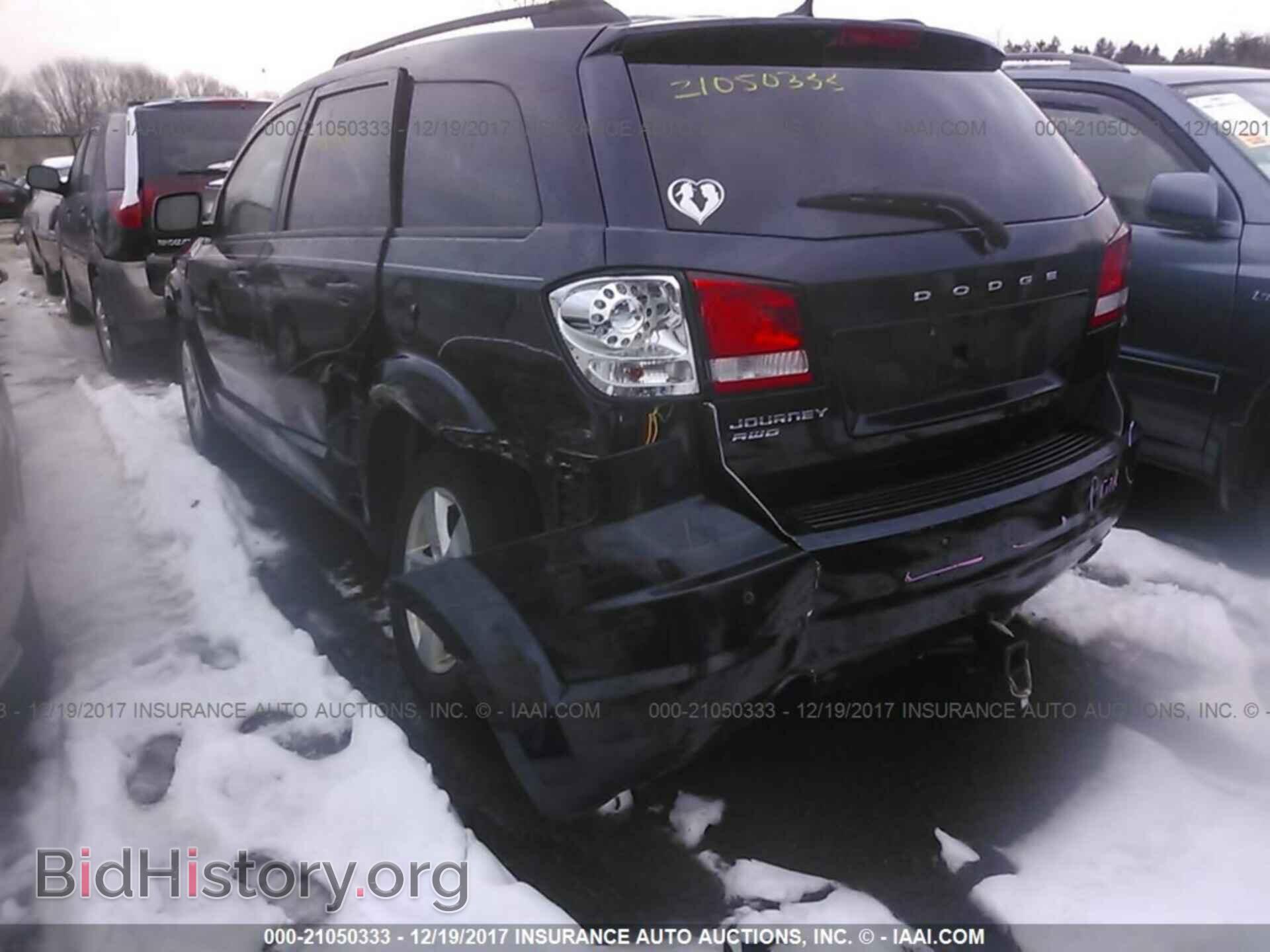2011 Dodge Journey - VIN: 3D4PH1FG5BT516879 - Photo 3