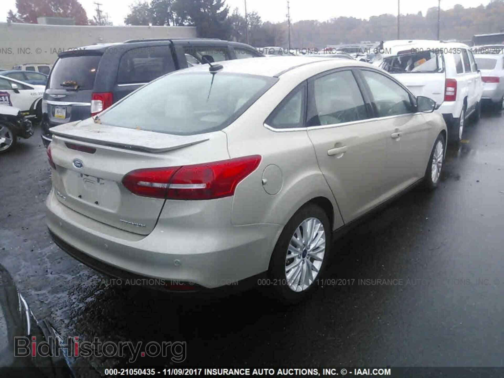 2017 Ford Focus - VIN: 1FADP3J21HL279845 - Фото 4