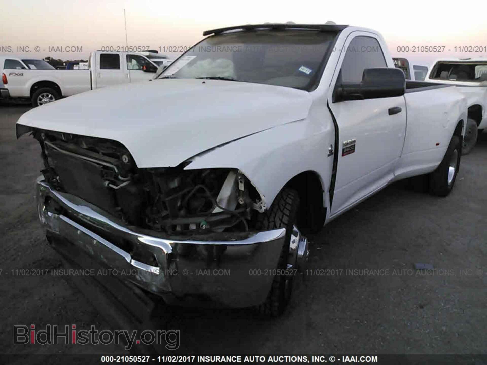 2012 Dodge Ram 3500 - VIN: 3C63DPAL5CG267371 - Фото 2