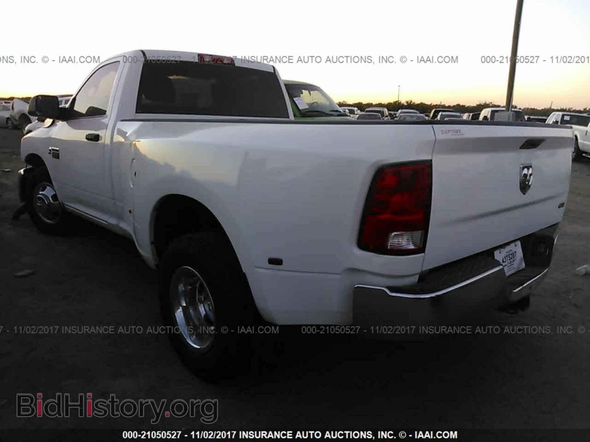 2012 Dodge Ram 3500 - VIN: 3C63DPAL5CG267371 - Фото 3