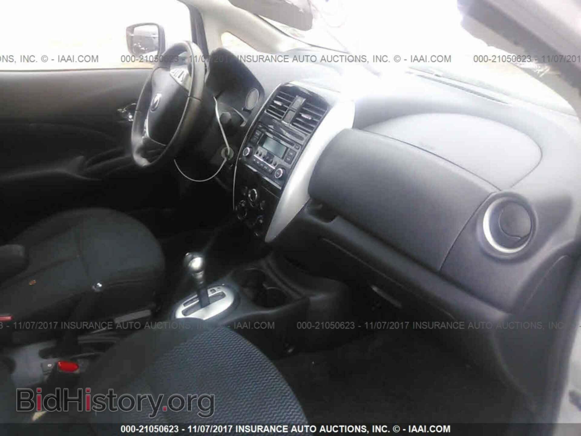 2015 Nissan Versa note - VIN: 3N1CE2CP7FL374008 - Photo 5