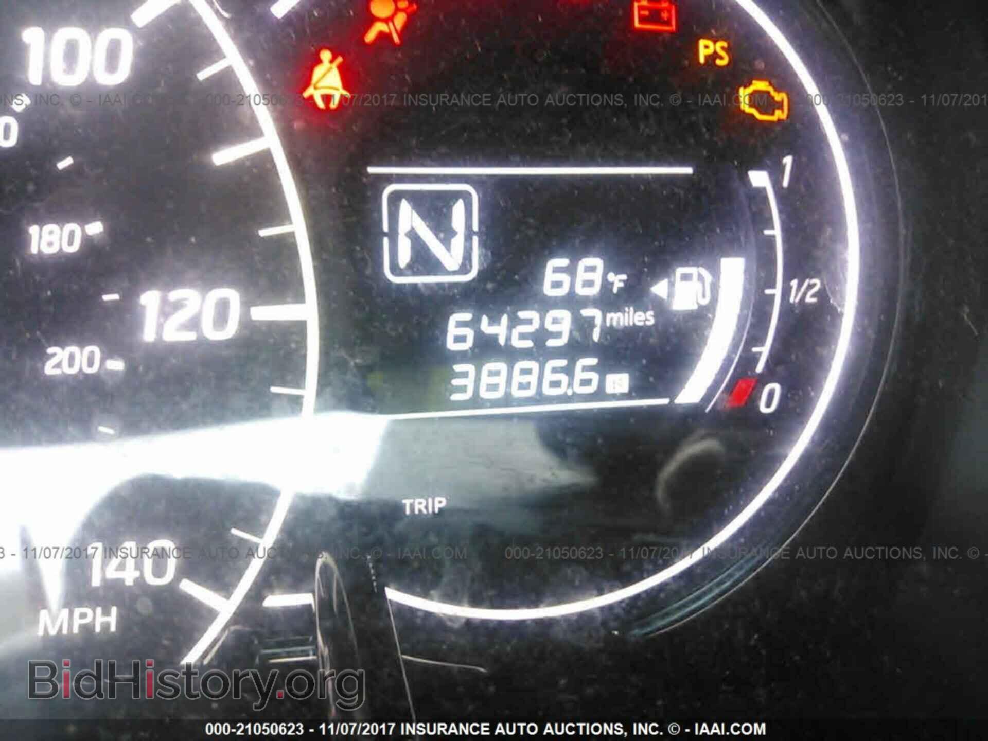 2015 Nissan Versa note - VIN: 3N1CE2CP7FL374008 - Photo 7
